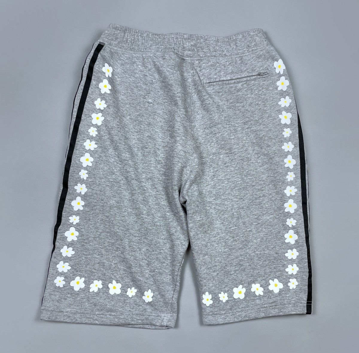 Adidas × Pharrell Pharrell Williams x Adidas Kauwela Long Cotton Shorts Size S Size US 30 / EU 46 - 4 Thumbnail