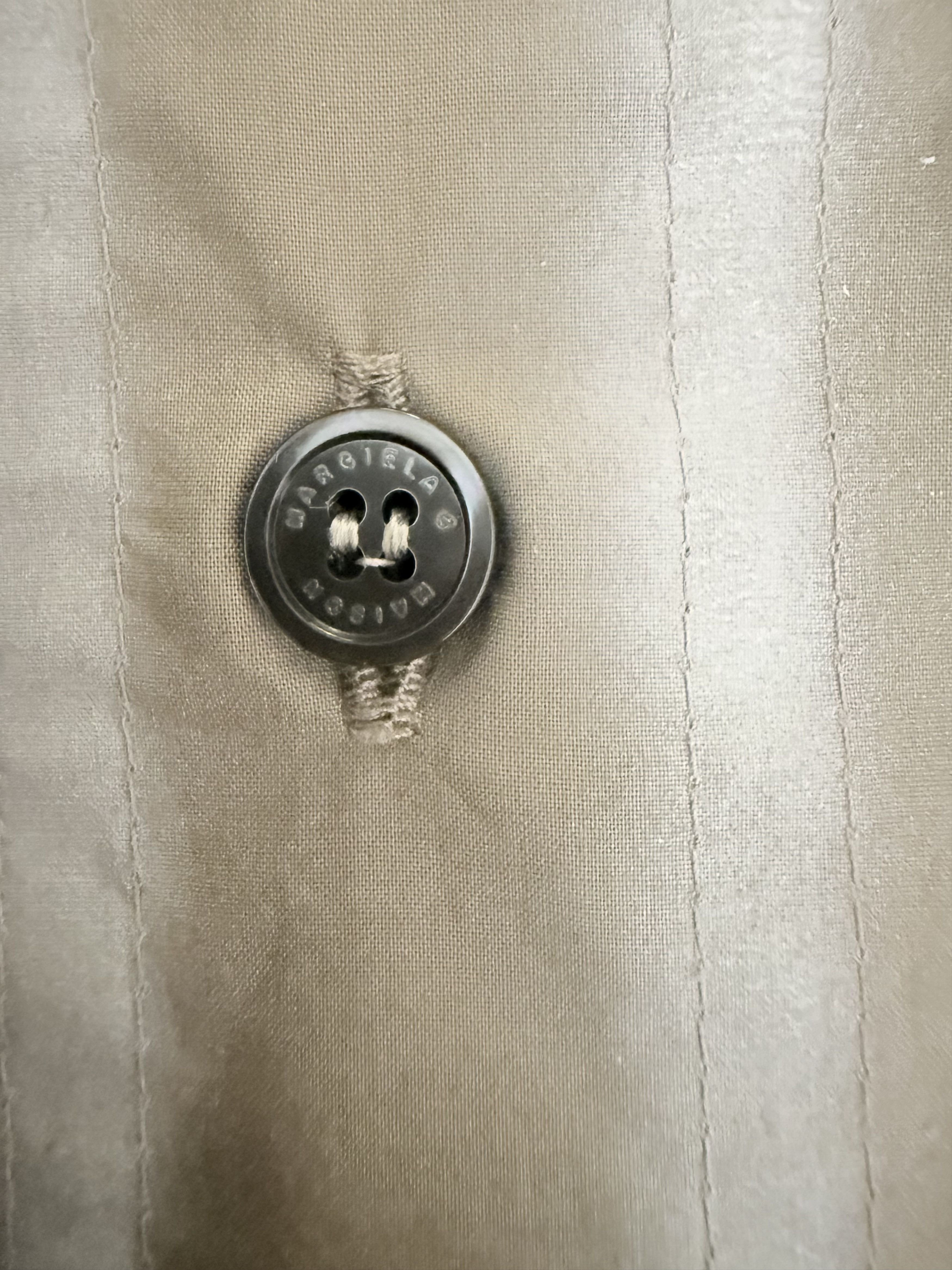 Maison Margiela BNWT Margiela contrasting-trim poplin shirt Size US M / EU 48-50 / 2 - 17 Thumbnail