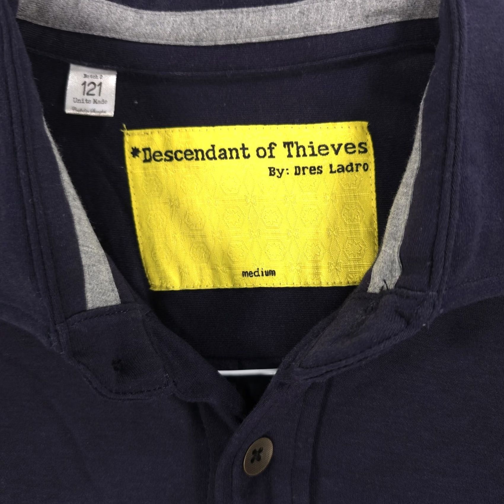 Descendant Of Thieves Shirt Mens Medium Dark Blue Polyester Stretch Dres Landro, Men's (Size 40r) — image 5 of 6