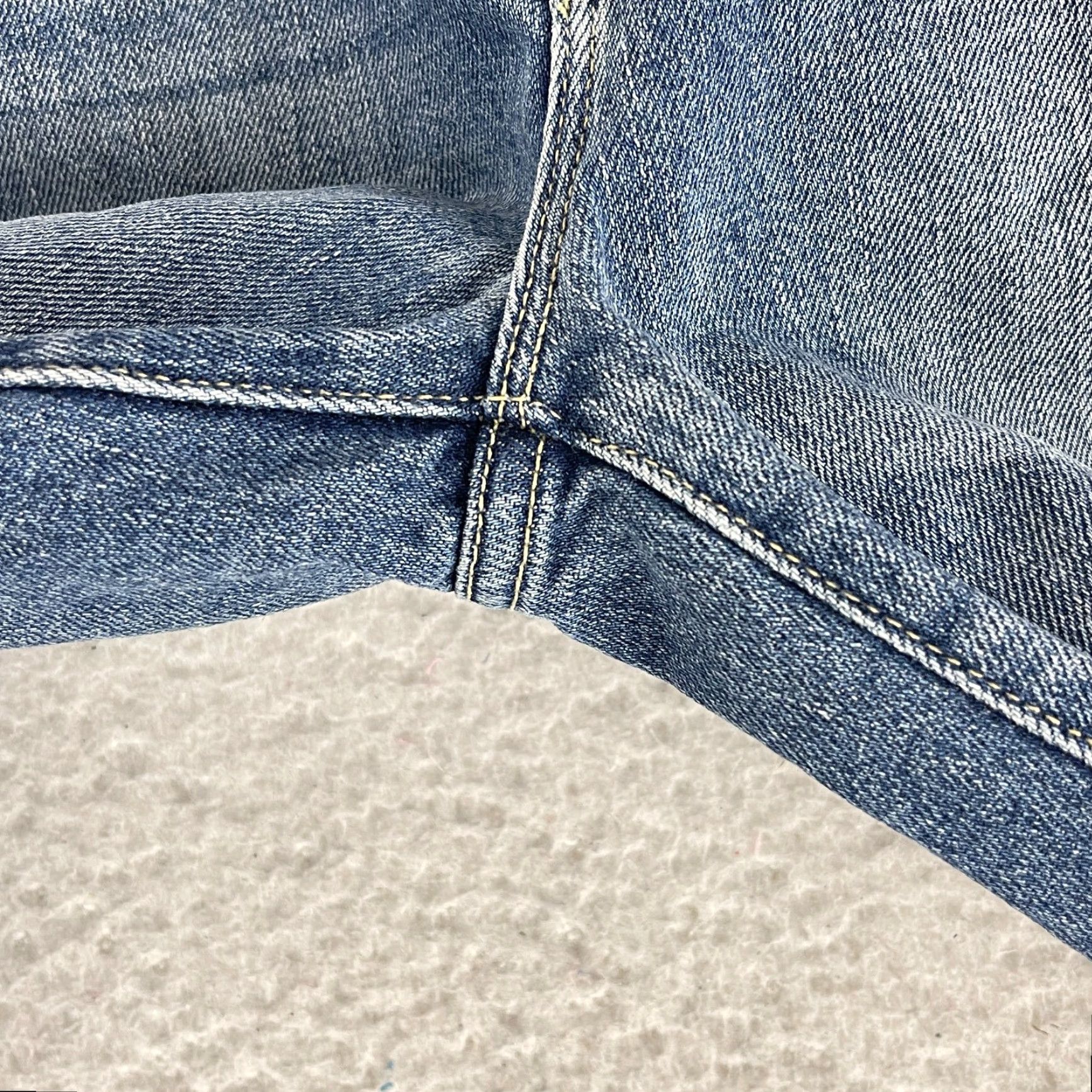 Vintage Current/Elliott Jeans Womens Size 24 Blue Denim Straight Leg Mid-Rise Casual Jeans Size 42" / US 20 - 6 Thumbnail