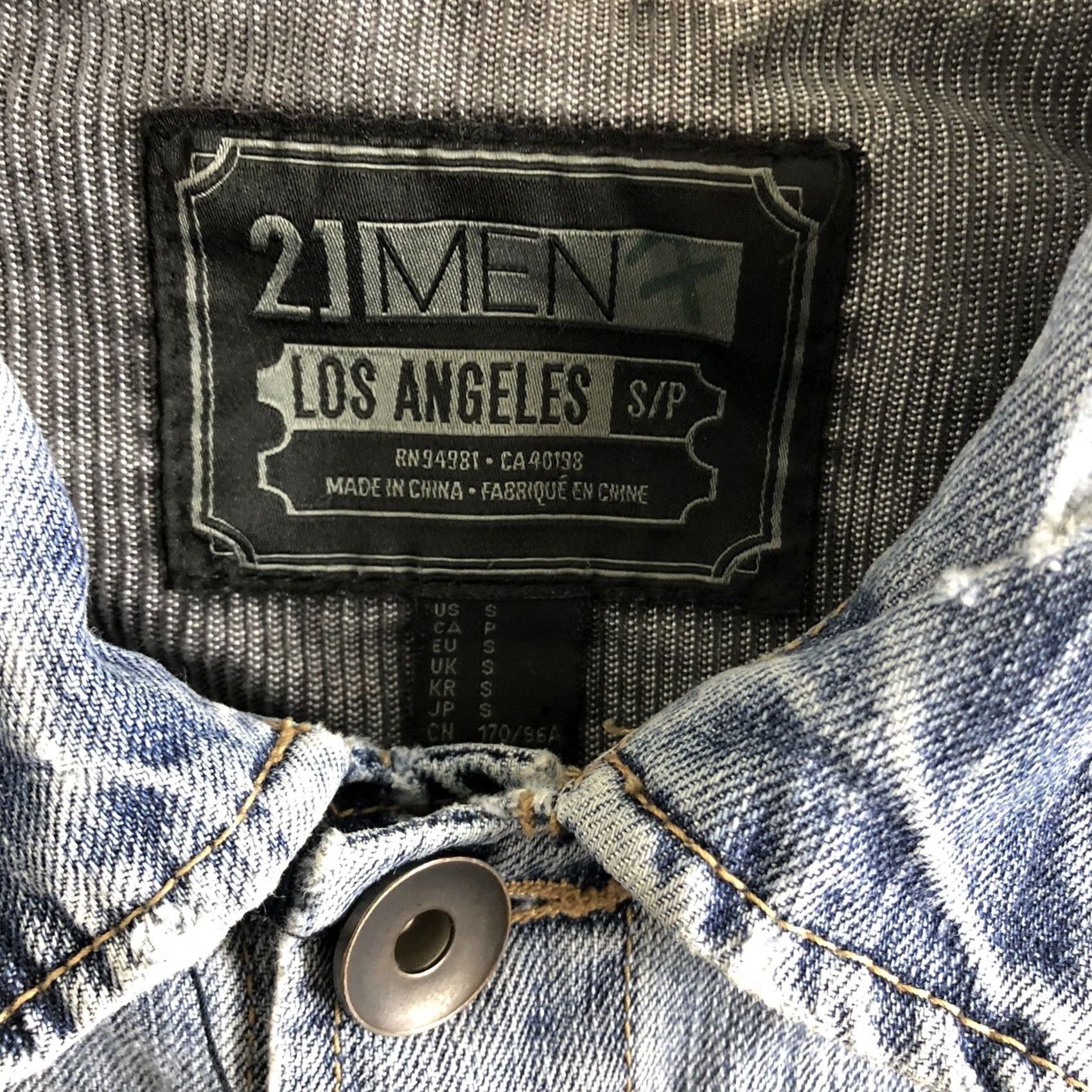 21 Men 21 Men Blue Denim Jean Jacket Jacket Button Small Mens Light Wash Casual All Seasons Pockets Regular Size S Size US 29 - 4 Thumbnail