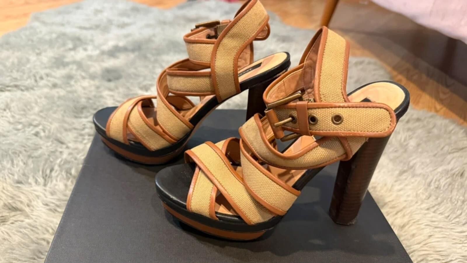 Banana Republic Summer platform heels with straps Size US 7 / IT 37 - 3 Thumbnail