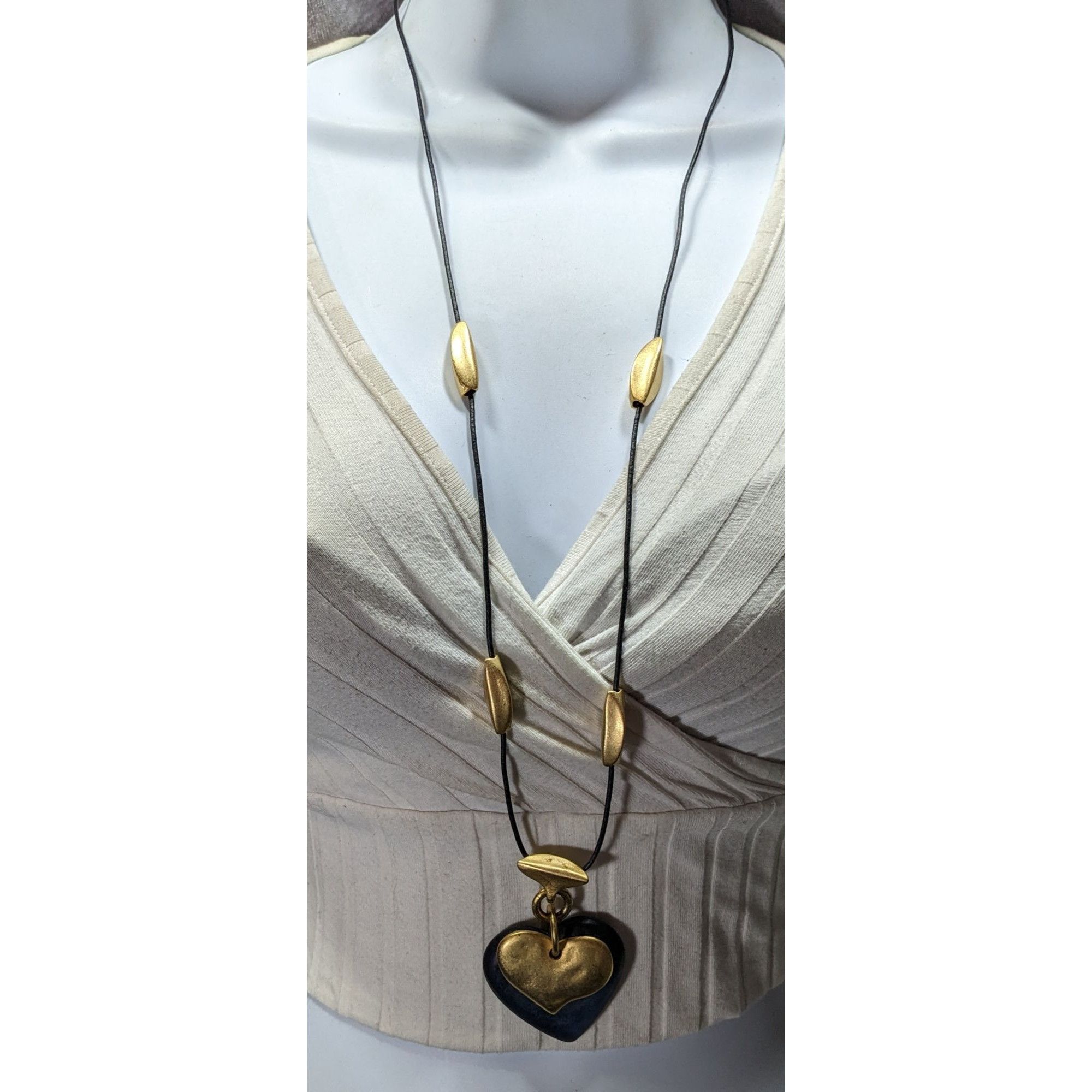 Other Vintage Brutalist Black And Gold Tone Layered Heart Pendant Size ONE SIZE - 2 Thumbnail