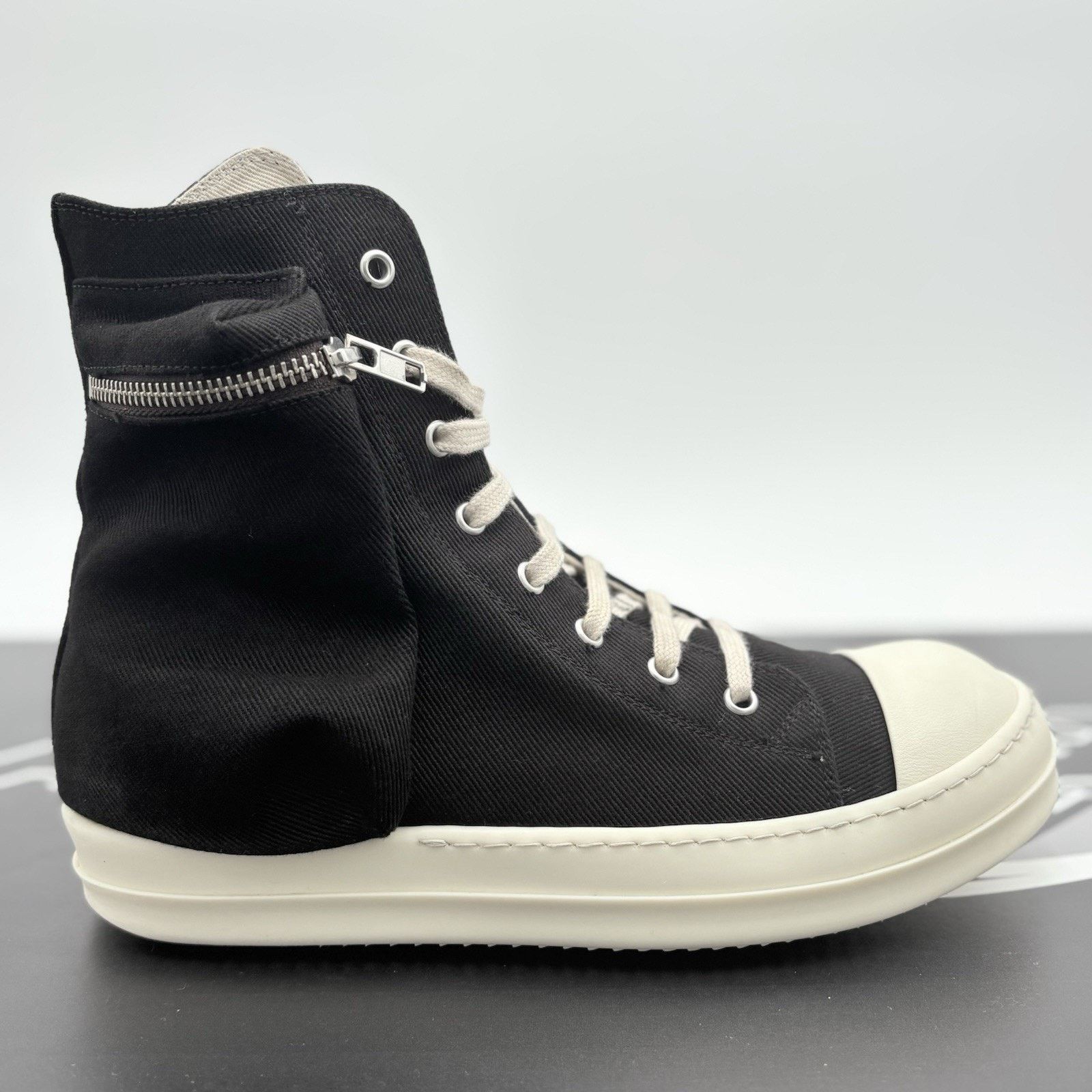Rick Owens Rick Owens Ramones Cargo ' Black Milk ' | SUPER CLEAN! Size US 7 / EU 40 - 2 Thumbnail