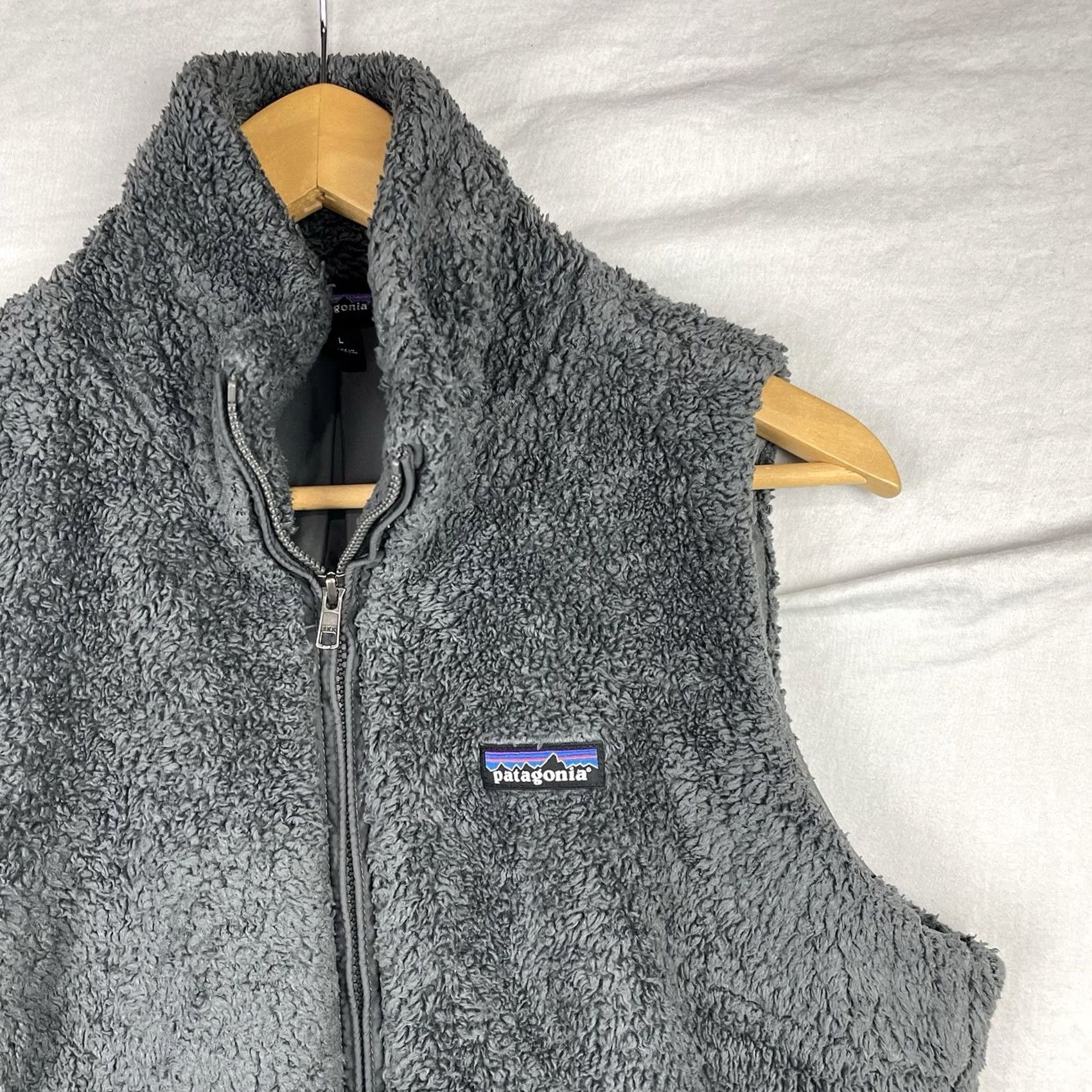 Patagonia Patagonia Los Gatos Vest Womens Large Gray Fleece Zip Up Deep Pile Outdoor 25216 Size L / US 10 / IT 46 - 3 Thumbnail