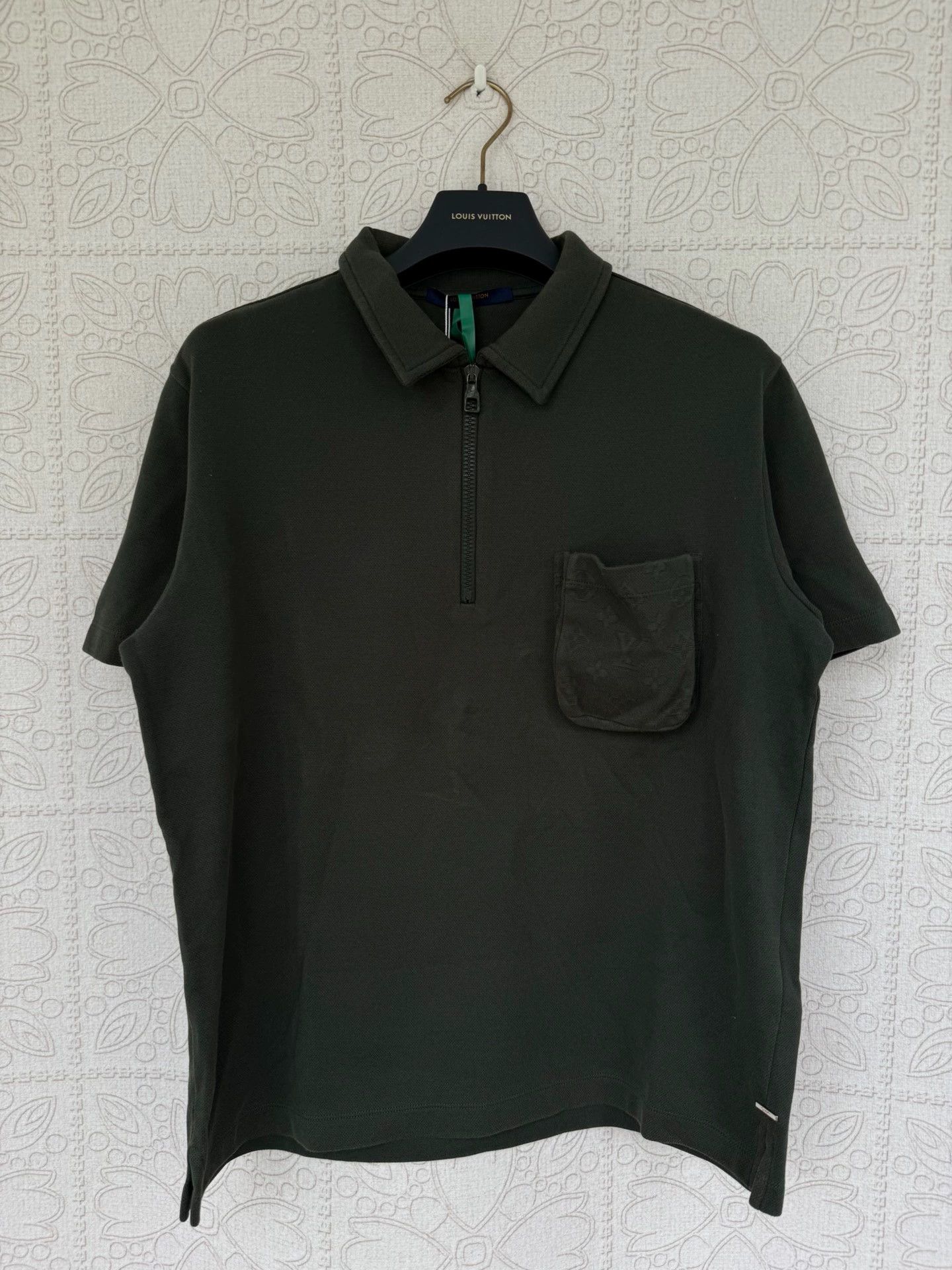 Louis Vuitton louis vuitton half zip polo shirt size M Size US M / EU 48-50 / 2 - 1 Thumbnail