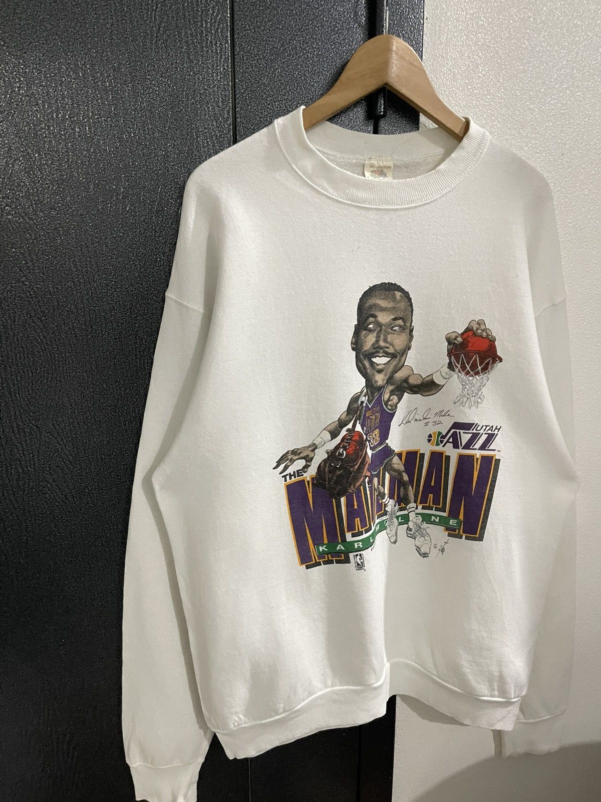 NBA Vintage NBA Utah Jazz Karl Malone The mailman Salem Tshirt Size US XL / EU 56 / 4 - 3 Thumbnail