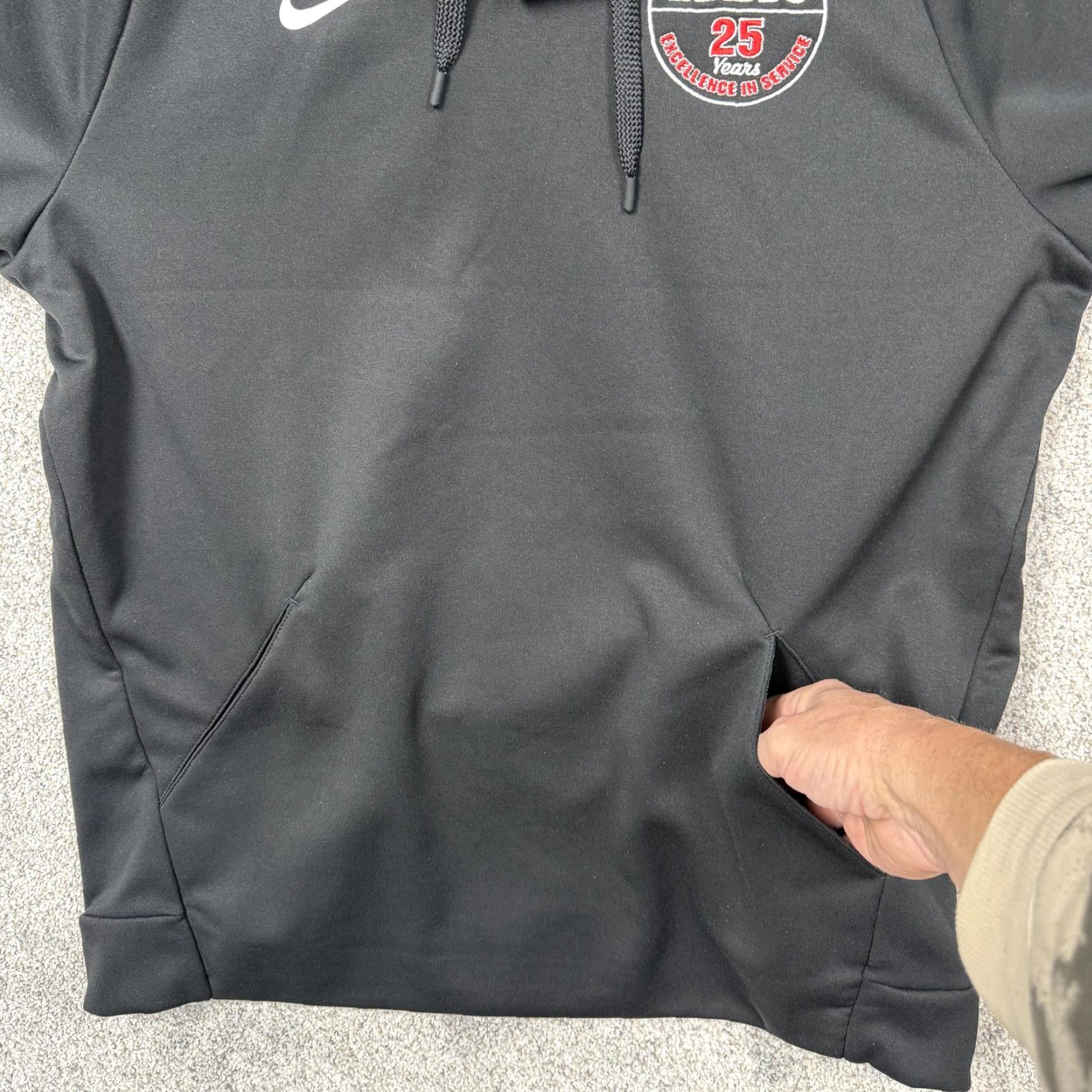 Nike Nike Therma-FIT Fleece Pullover Hoodie Mens M Black Lowes 25 Years Training NWT Size US M / EU 48-50 / 2 - 7 Thumbnail