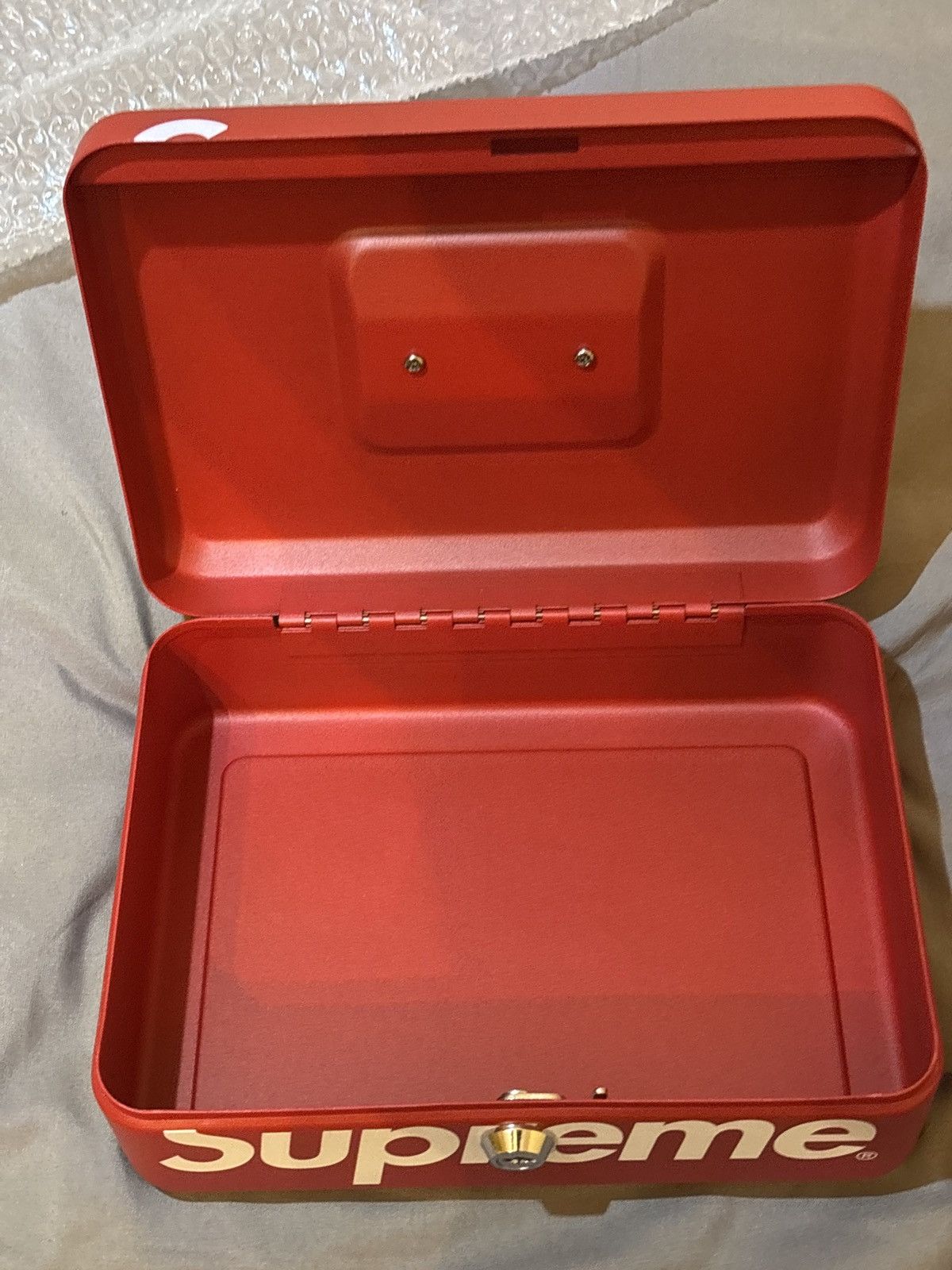 Supreme Supreme Metal Lock Box Red FW17 Size ONE SIZE - 3 Thumbnail