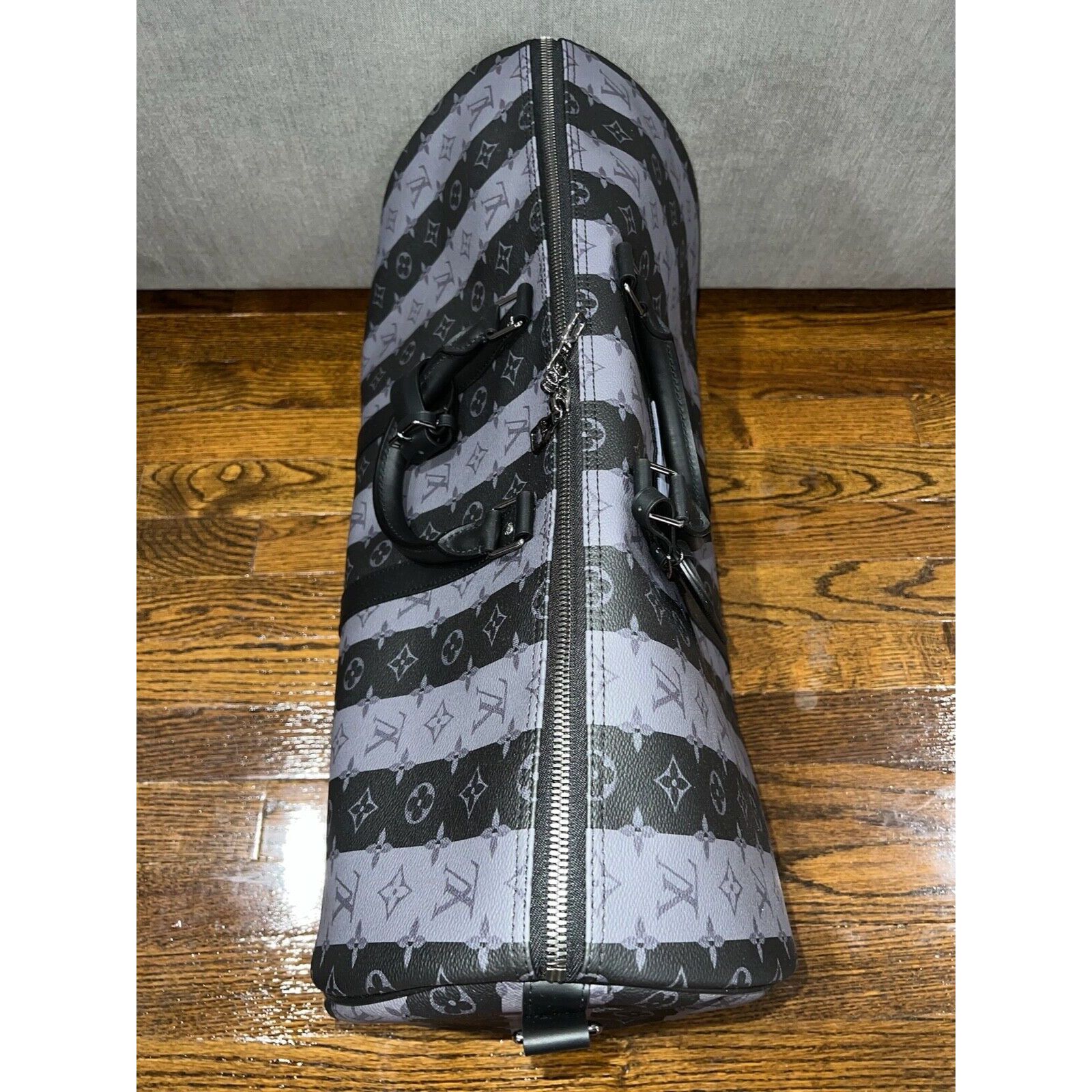 Louis Vuitton Louis Vuitton Keepall Black Stripe Monogram Heart Travel Bag Size ONE SIZE - 10 Thumbnail