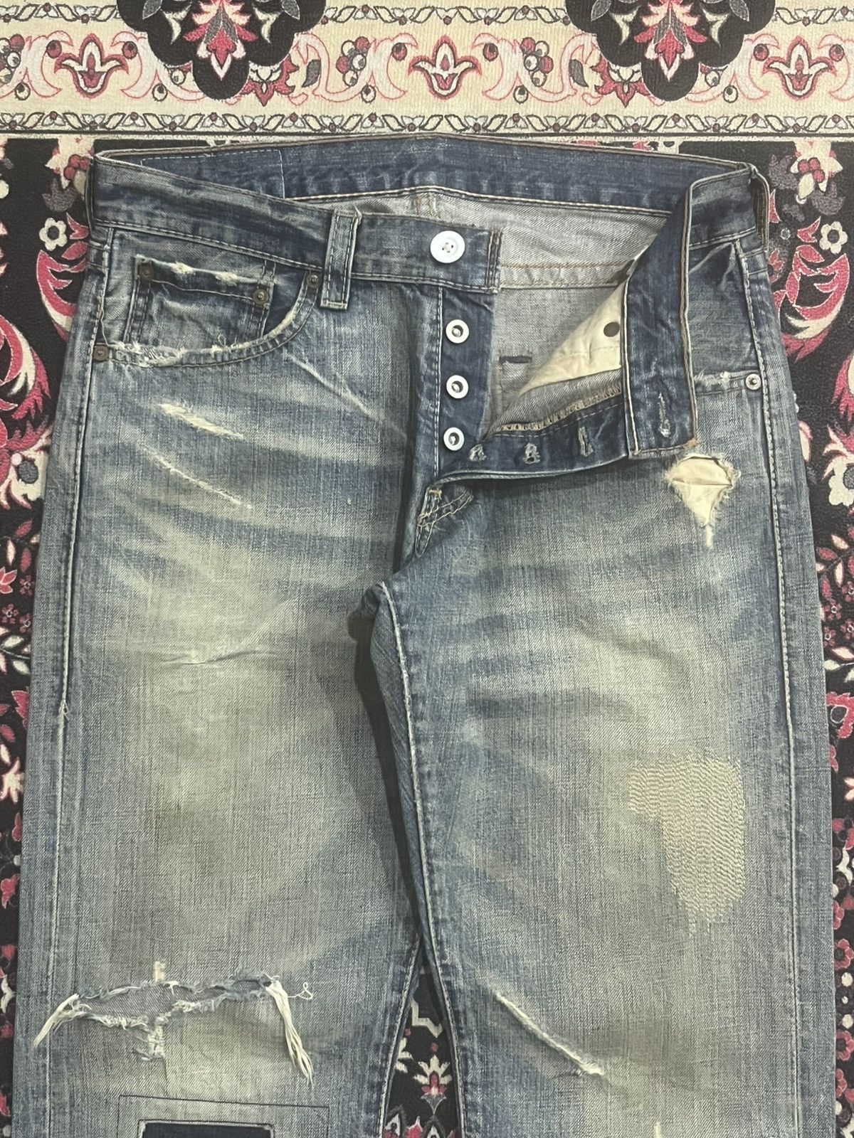Levi's Y2K Levi’s 507 Blue Faded Washed Distressed Patches Jeans Size US 29 - 5 Thumbnail