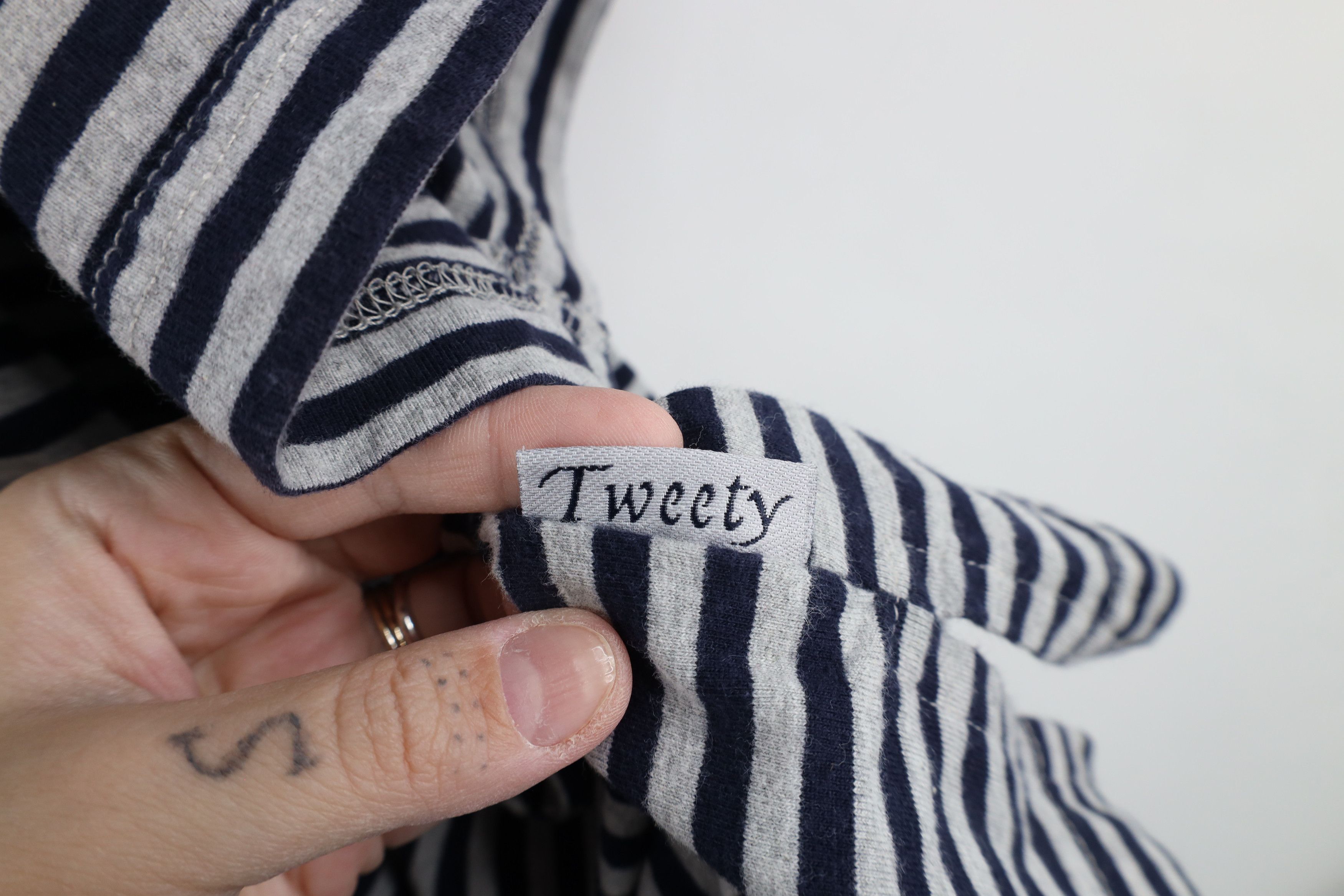 Vintage Vintage 90s Looney Tunes Striped Tweety Bird Henley T-Shirt Size 4XL / US 24-26 - 6 Thumbnail
