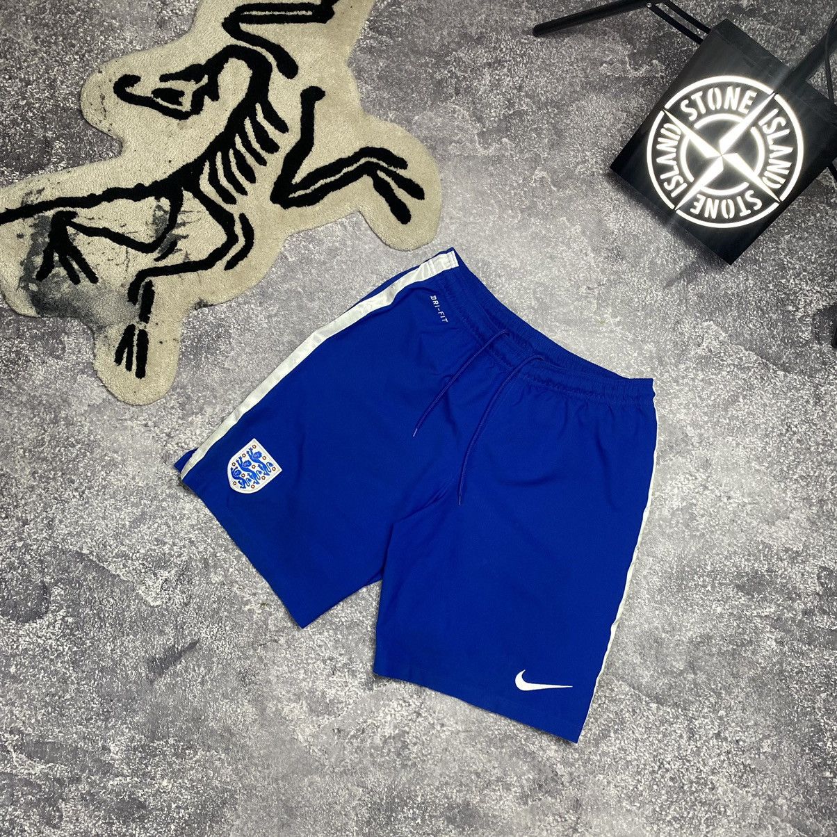 Vintage Vintage Nike FC England National Football team shorts Size US 32 / EU 48 - 2 Thumbnail
