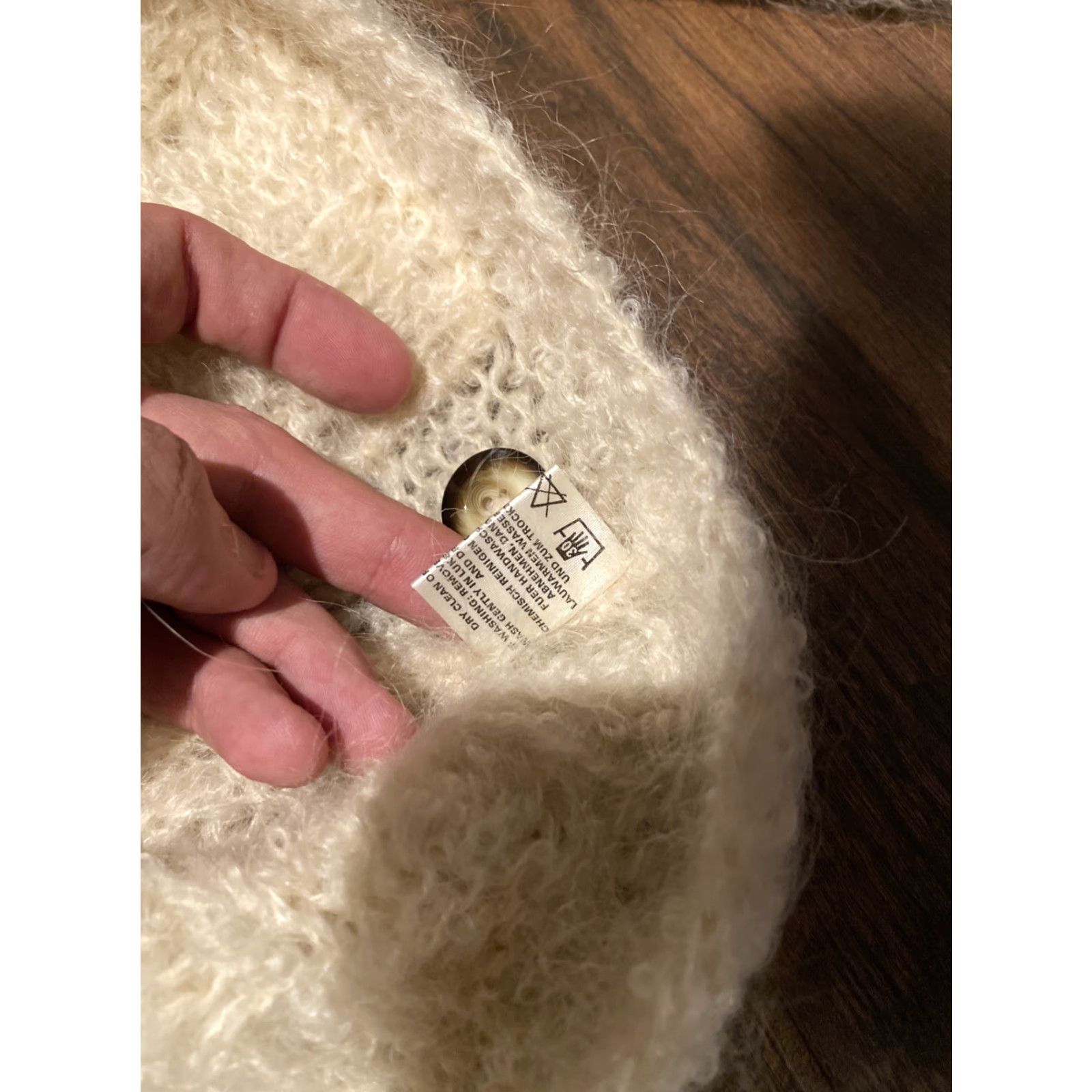 Vintage VINTAGE Avoca Handweavers Ivory Fuzzy Wool Cardigan Sweater Ireland Irish S-M Shirt Womens Size S / US 4 / IT 40 - 7 Thumbnail