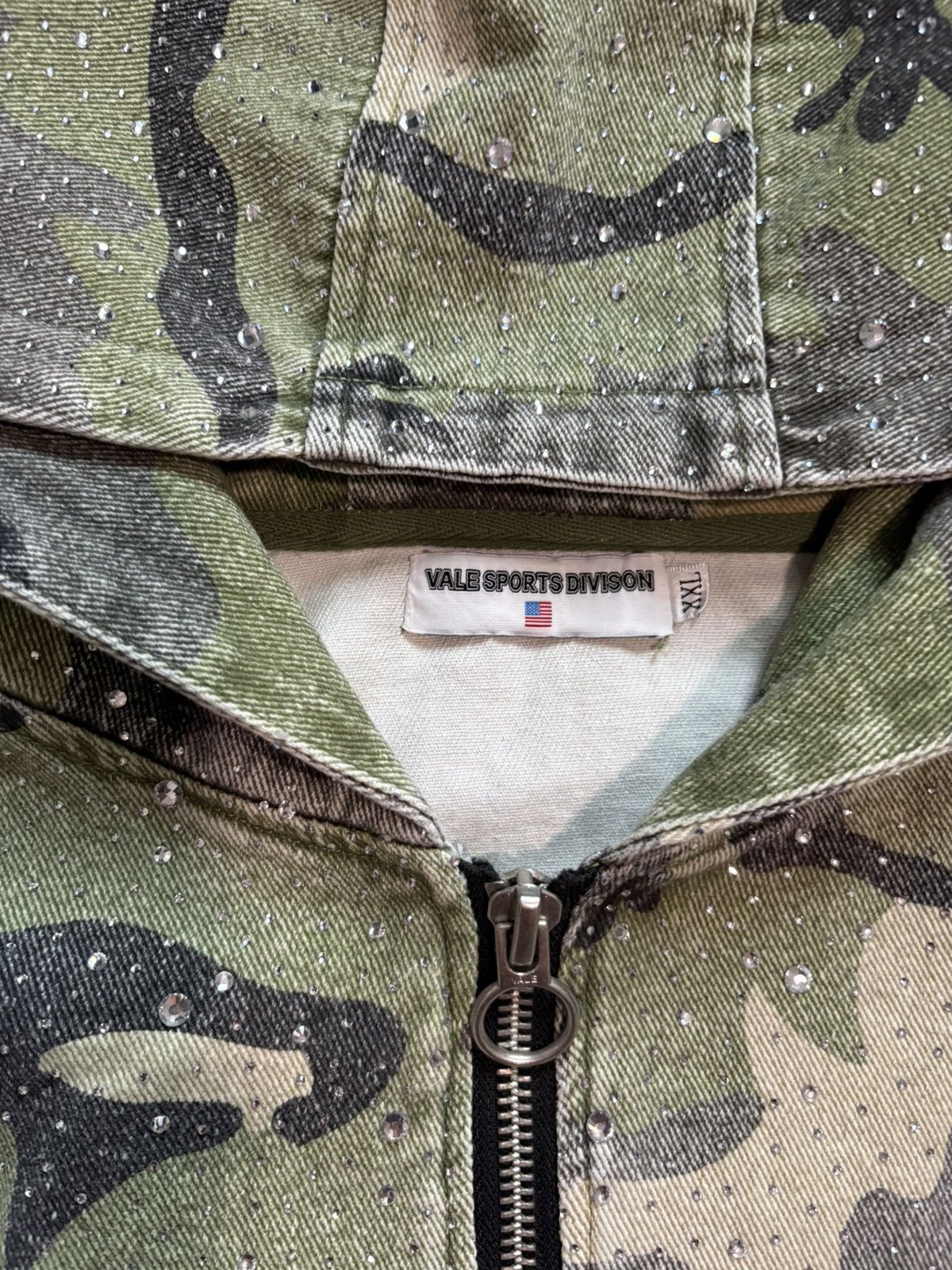 Vale Vale Camo Gem Bedazzled Work Jacket NWOT Size US XXL / EU 58 / 5 - 3 Thumbnail