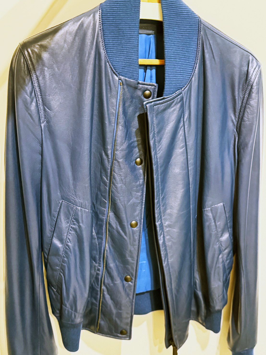 Bottega Veneta Bottega Veneta blue leather bomber jacket Size US M / EU 48-50 / 2 - 2 Thumbnail