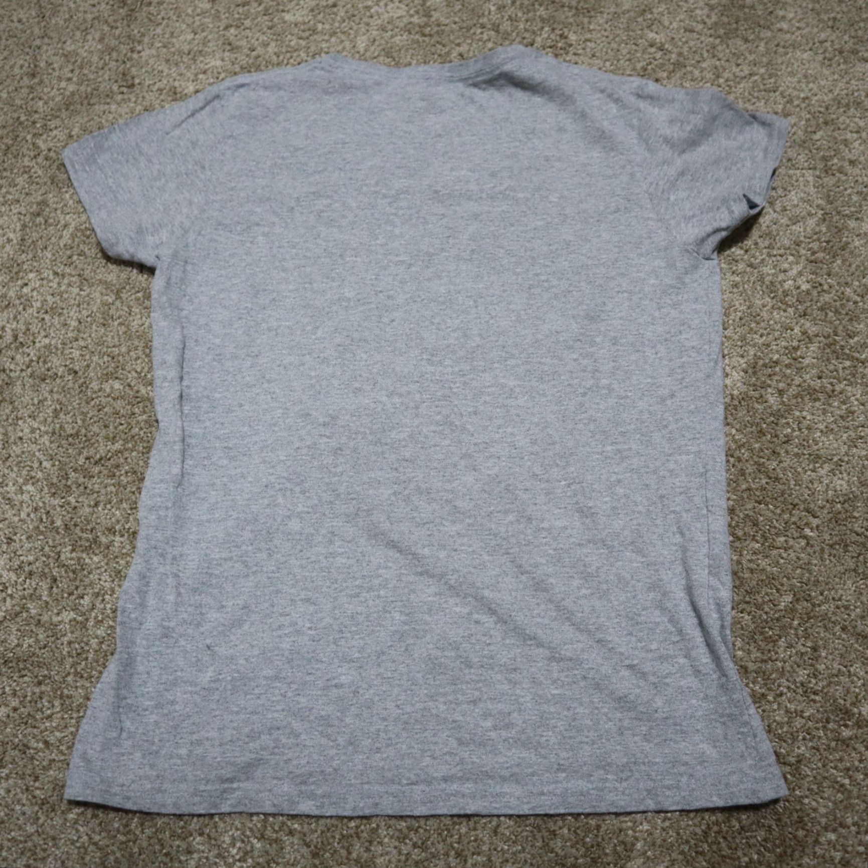 Vintage Mossy Oak T-Shirt V-Neck Girls Gray Size M Mossy Oak "The Girls Bring Home the Big Bucks" V Neck T-Shirt Black Pink Size M / US 6-8 / IT 42-44 - 6 Thumbnail