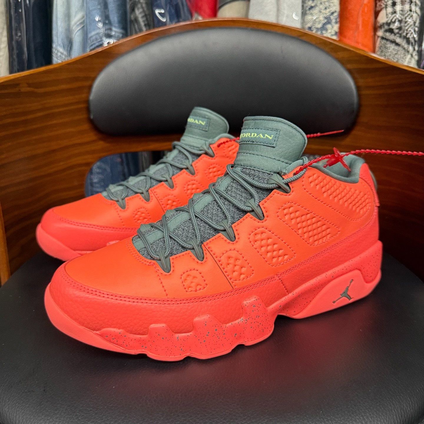Nike Nike AJ9 Orange Lowtop Sneakers 7.5 Men Size US 7.5 / EU 40-41 - 1 Thumbnail