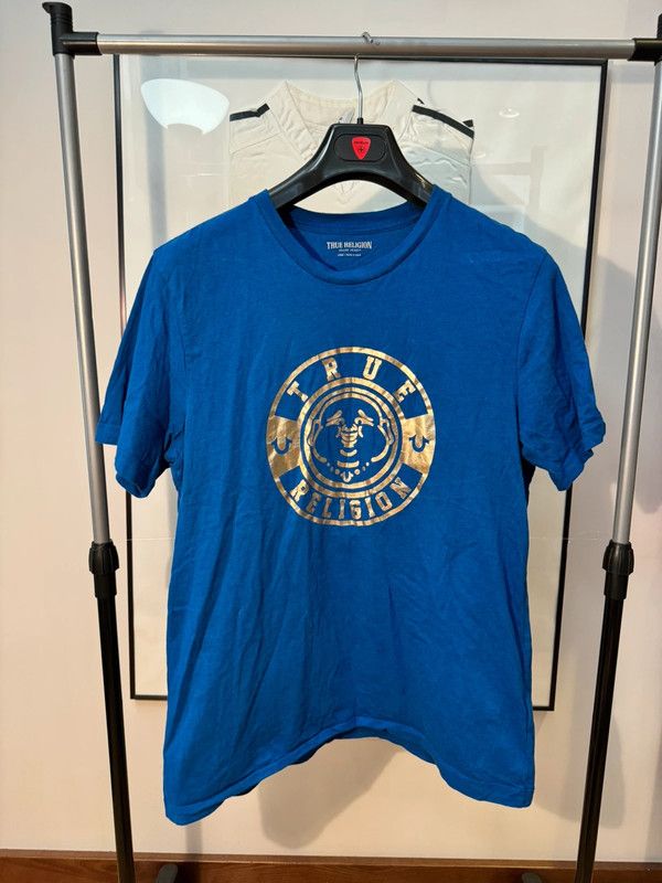 True Religion True Religion Big Gold Center Logo Tee L Size US L / EU 52-54 / 3 - 1 Thumbnail
