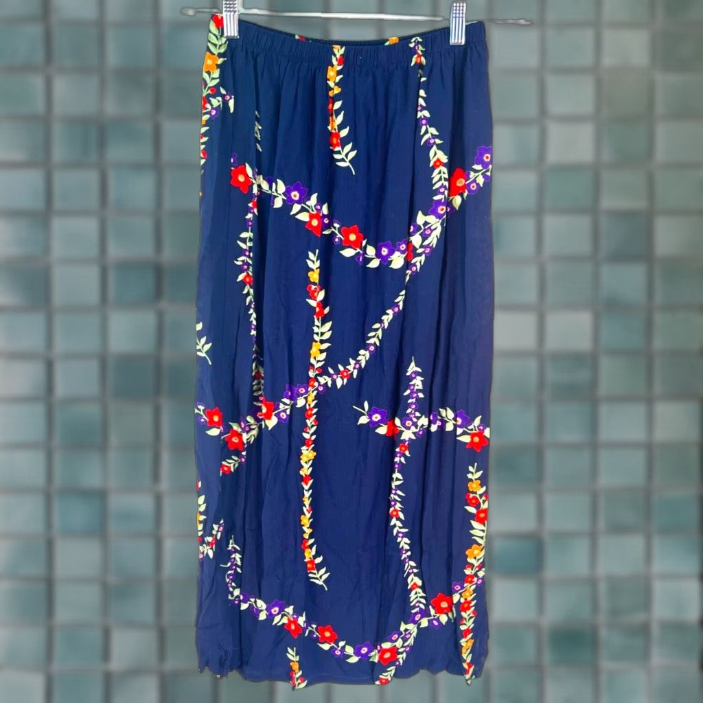 Vintage VINTAGE Melrose Studio Skirt Woman Floral Blue Pleated M Long 36 in Rayon Chambray Pull On Casual Size 32" / US 10 / IT 46 - 1 Thumbnail