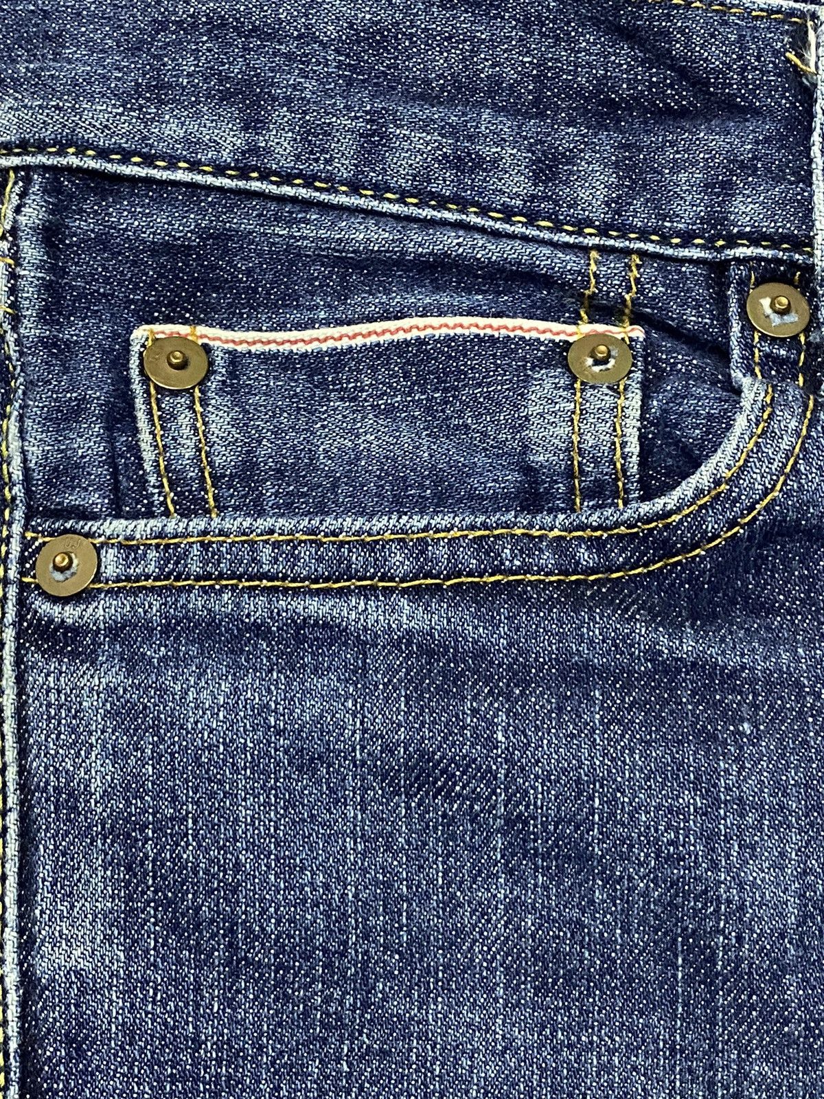 Japanese Brand Vintage Uniqlo Brands Selvedge Blue Wash Distressed Jeans Size US 29 - 8 Thumbnail