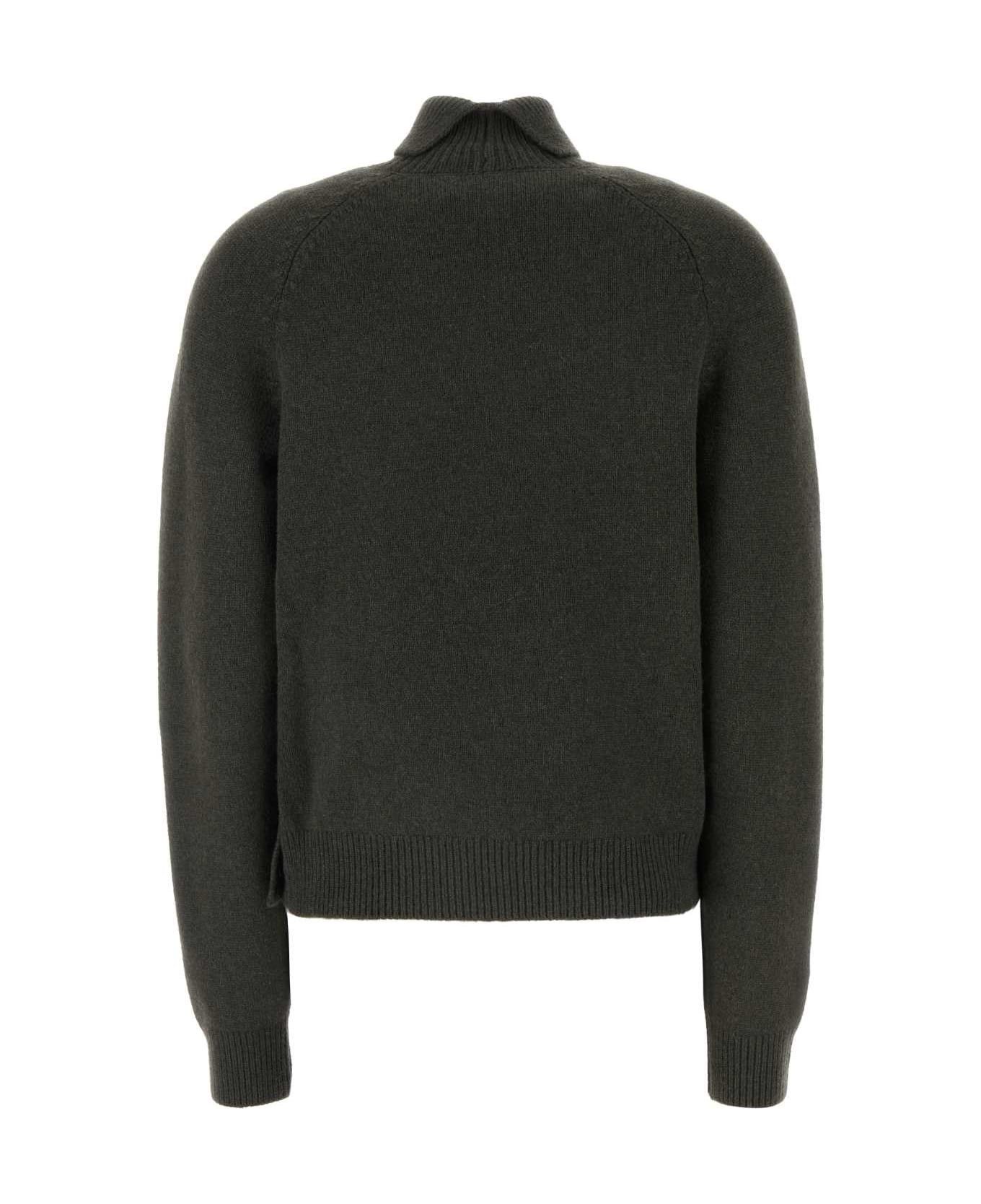 Fendi o1s1wg110825 Jumper in Dark Green Size M / US 6-8 / IT 42-44 - 2 Thumbnail