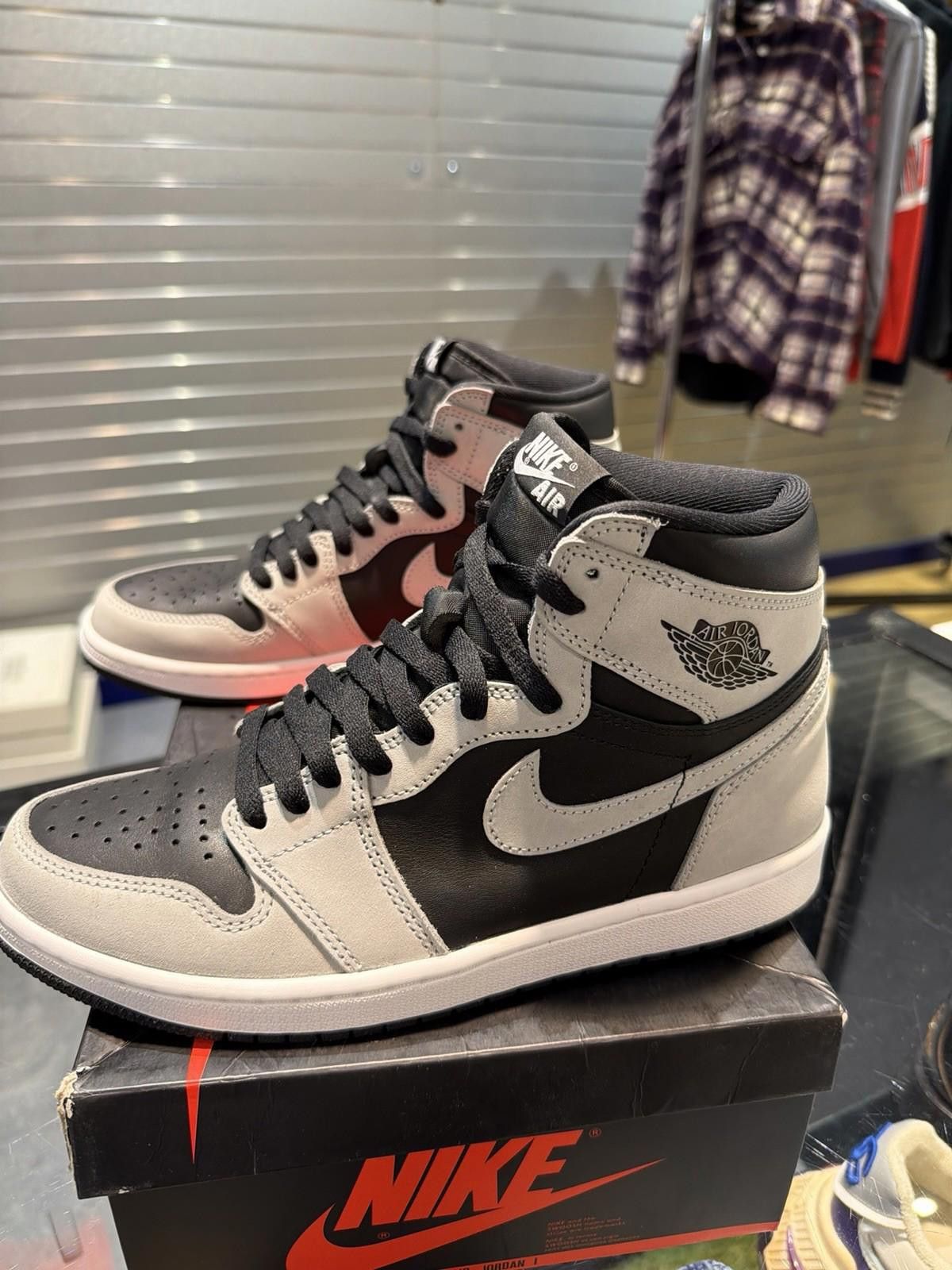 Jordan Brand Size 8.5 - Jordan 1 Retro OG High Shadow 2.0 (555088 035) Size US 8.5 / EU 41-42 - 8 Thumbnail