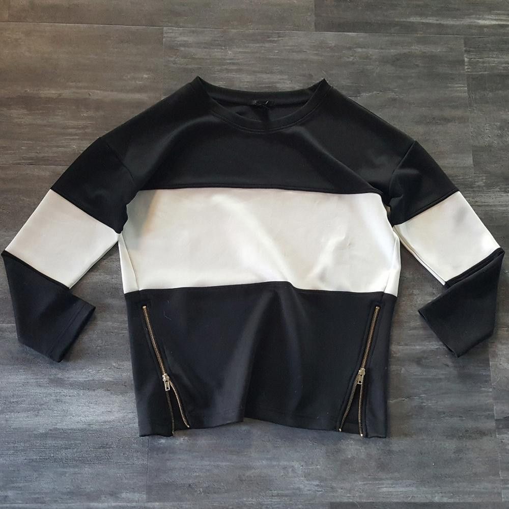 Forever 21 Black White Block Detailed Sweater Long Sleeve Size S / US 4 / IT 40 - 1 Thumbnail