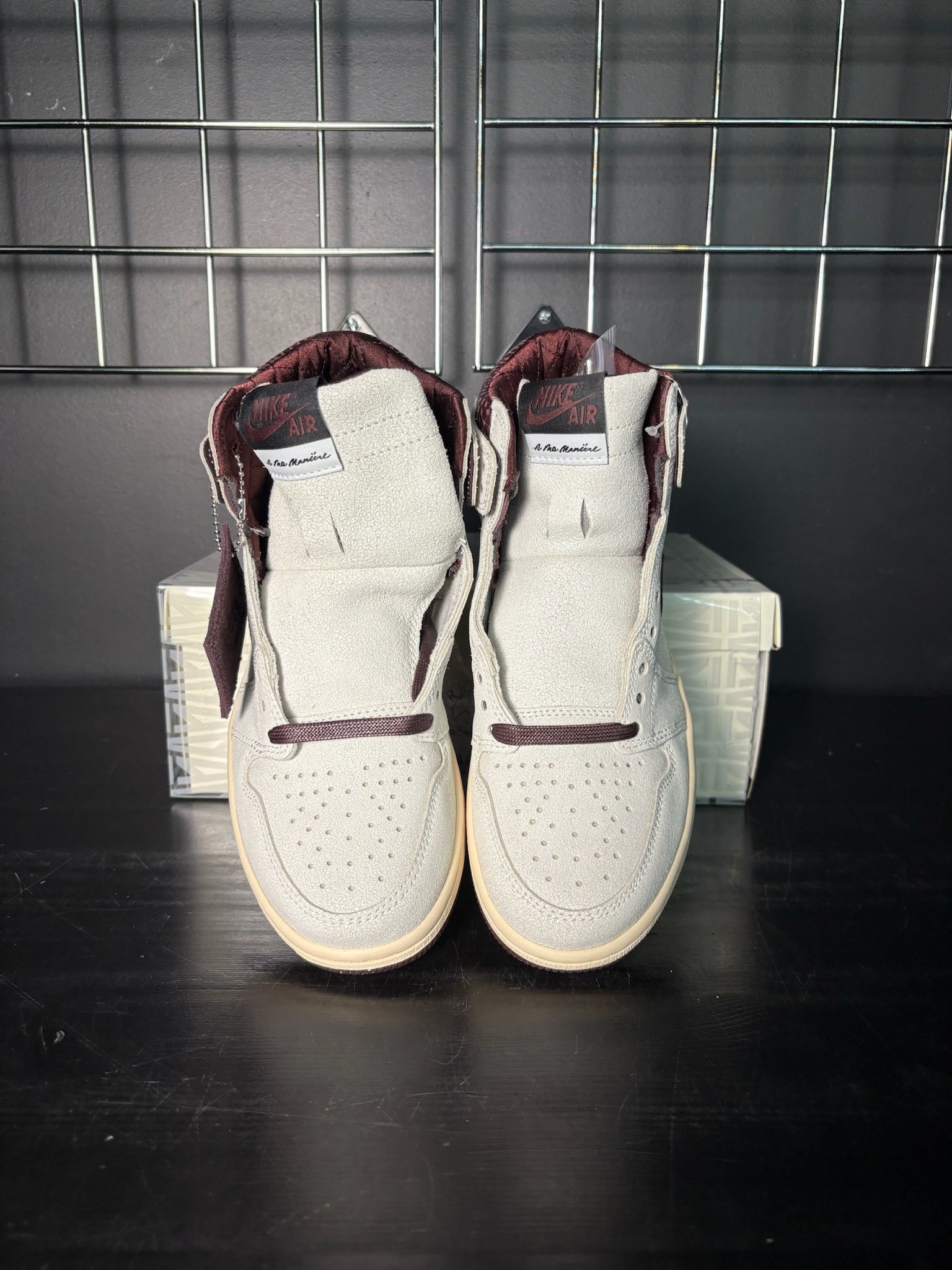 Jordan Brand Air Jordan 1 Retro x A Ma Maniére - Size 7 Size US 7 / EU 40 - 3 Thumbnail