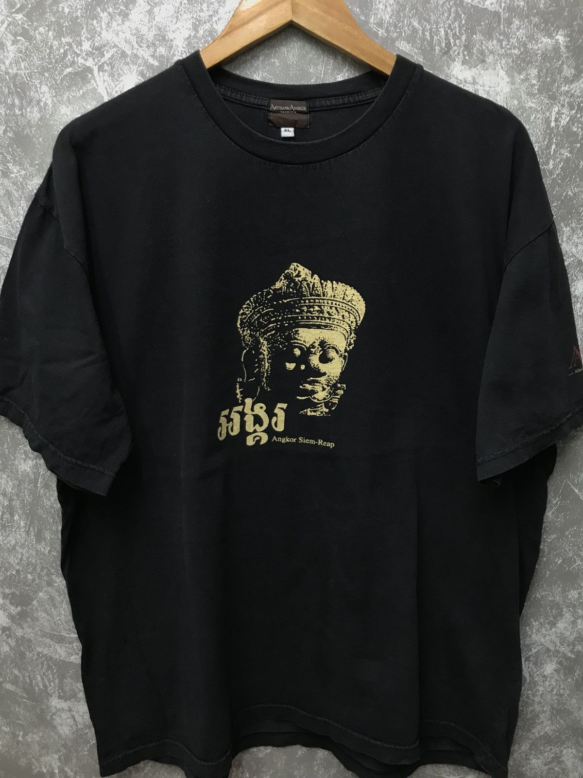 Arts & Science Vintage Angkor Siem Reap Of Cambodia Art Tee Size US XL / EU 56 / 4 - 1 Thumbnail