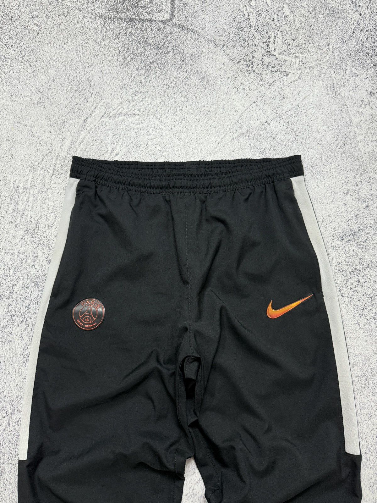 Nike NIKE PSG DRILL Y2K VINTAGE NYLON TRACKSUIT JACKET + PANTS Size US M / EU 48-50 / 2 - 17 Thumbnail