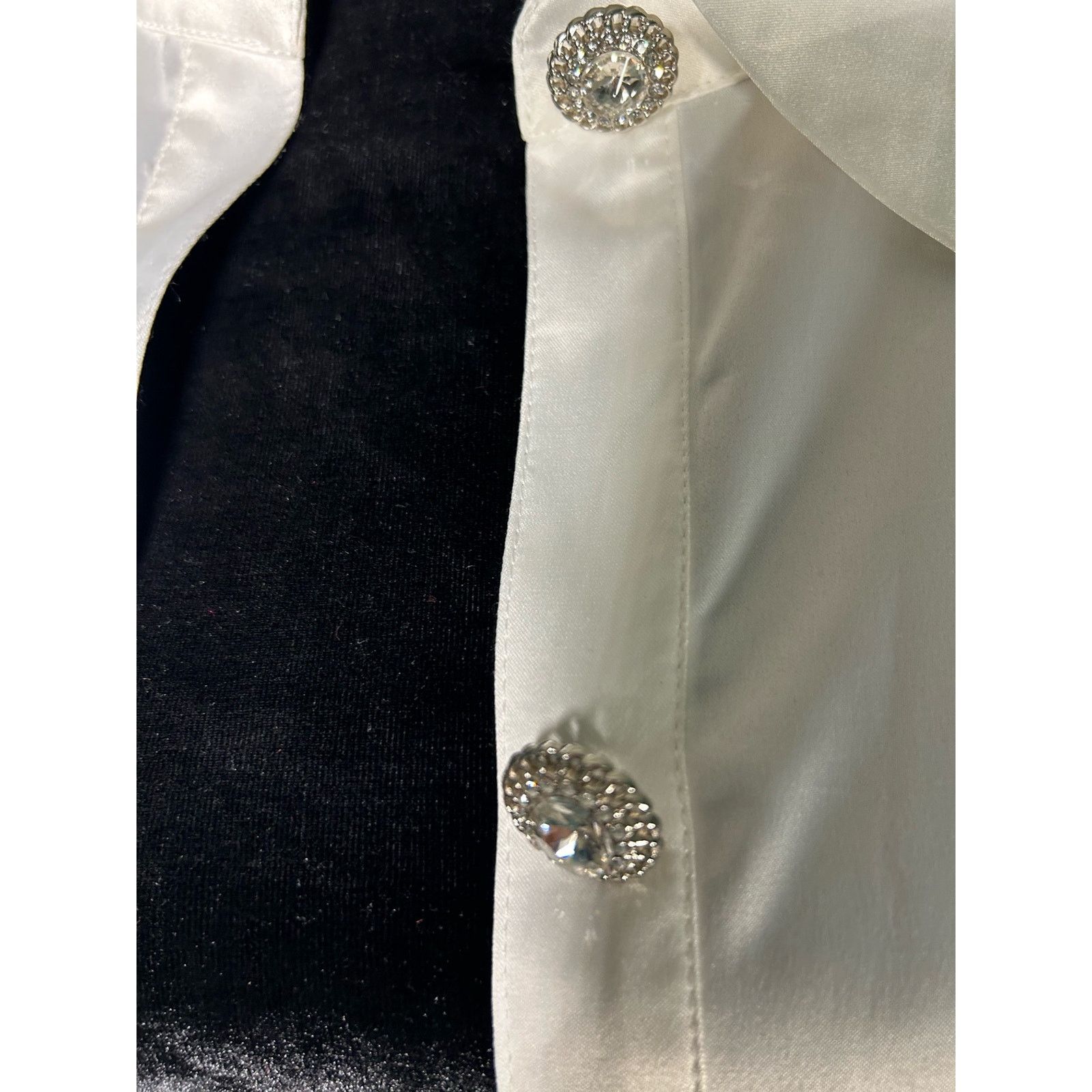 Almost Famous Almost famous white silk blouse with gemstone size XS Size XS / US 0-2 / IT 36-38 - 8 Thumbnail