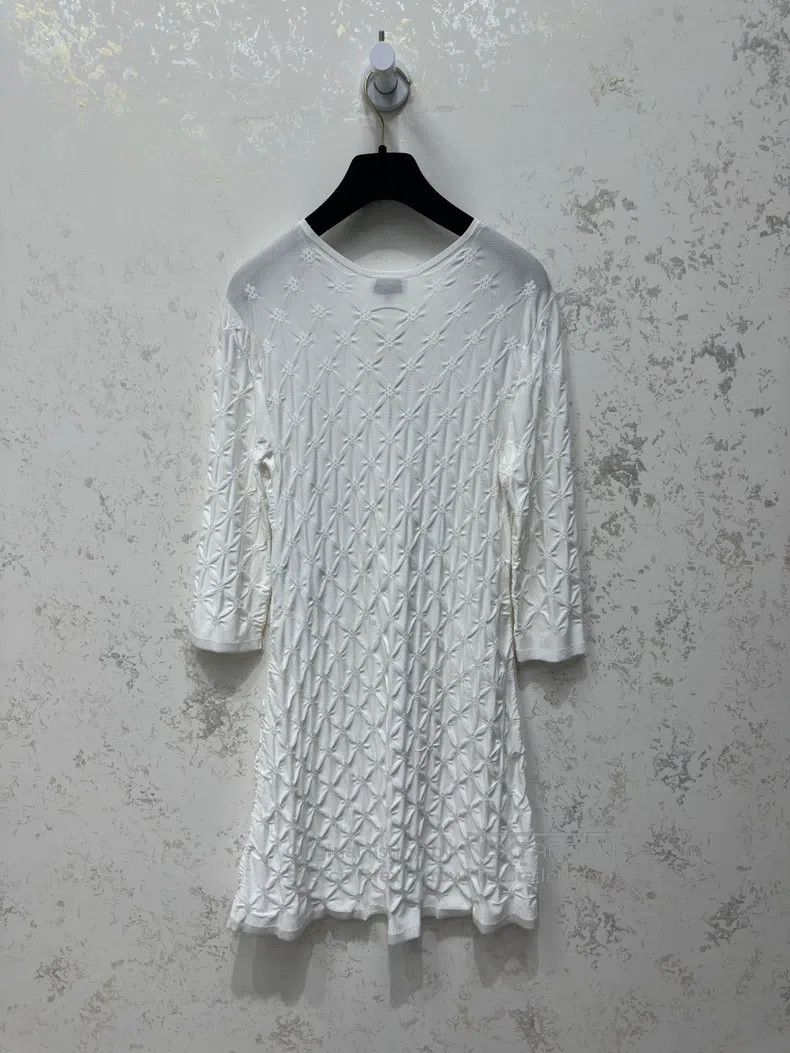 Chanel Chanel 24 Spring and Summer Preview Series White Diamond R Size XXS / US 00 / IT 34 - 2 Thumbnail