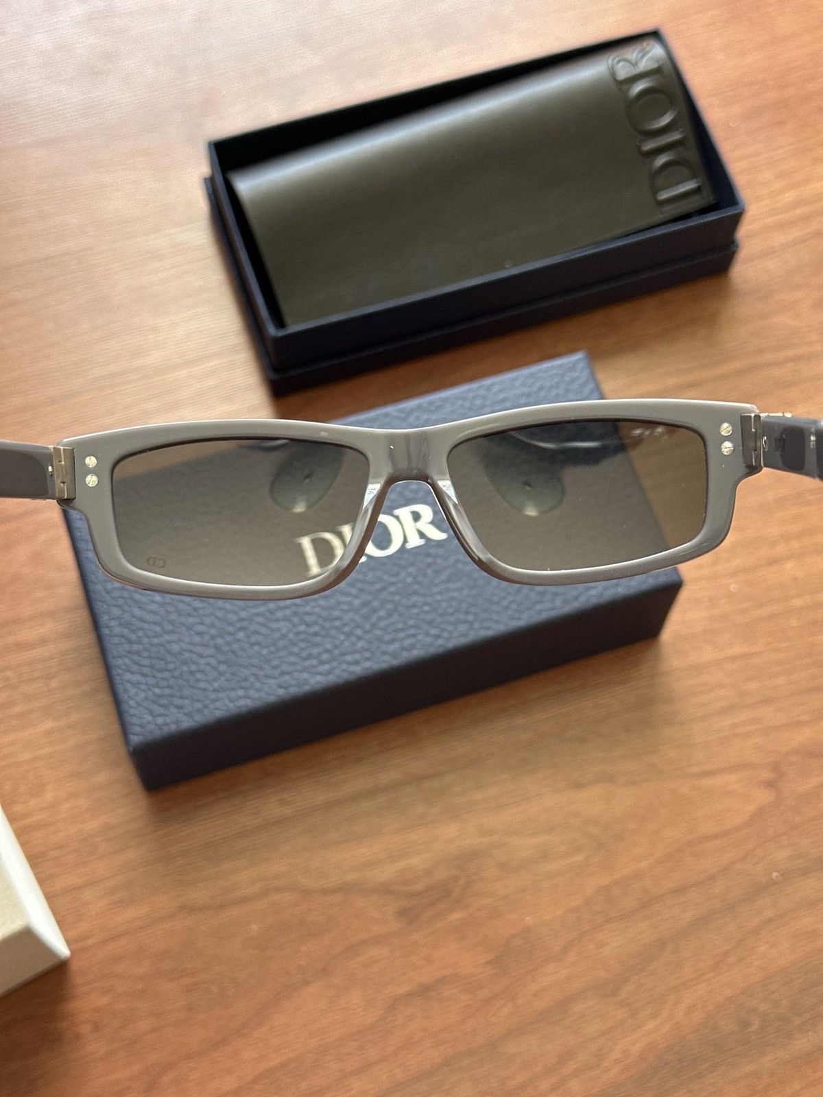 Dior Dior Icon Grey Sunglasses Size ONE SIZE - 9 Thumbnail