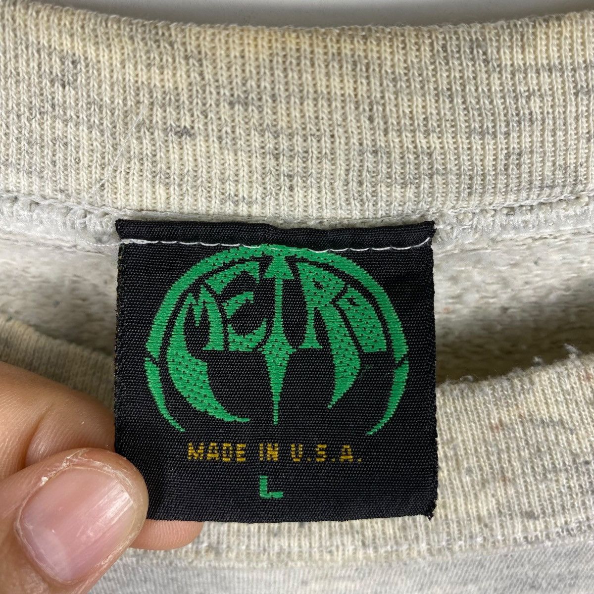 Vintage Vintage 90's METRO Cyberpunk Anime Graphic Crewneck Size US L / EU 52-54 / 3 - 6 Thumbnail