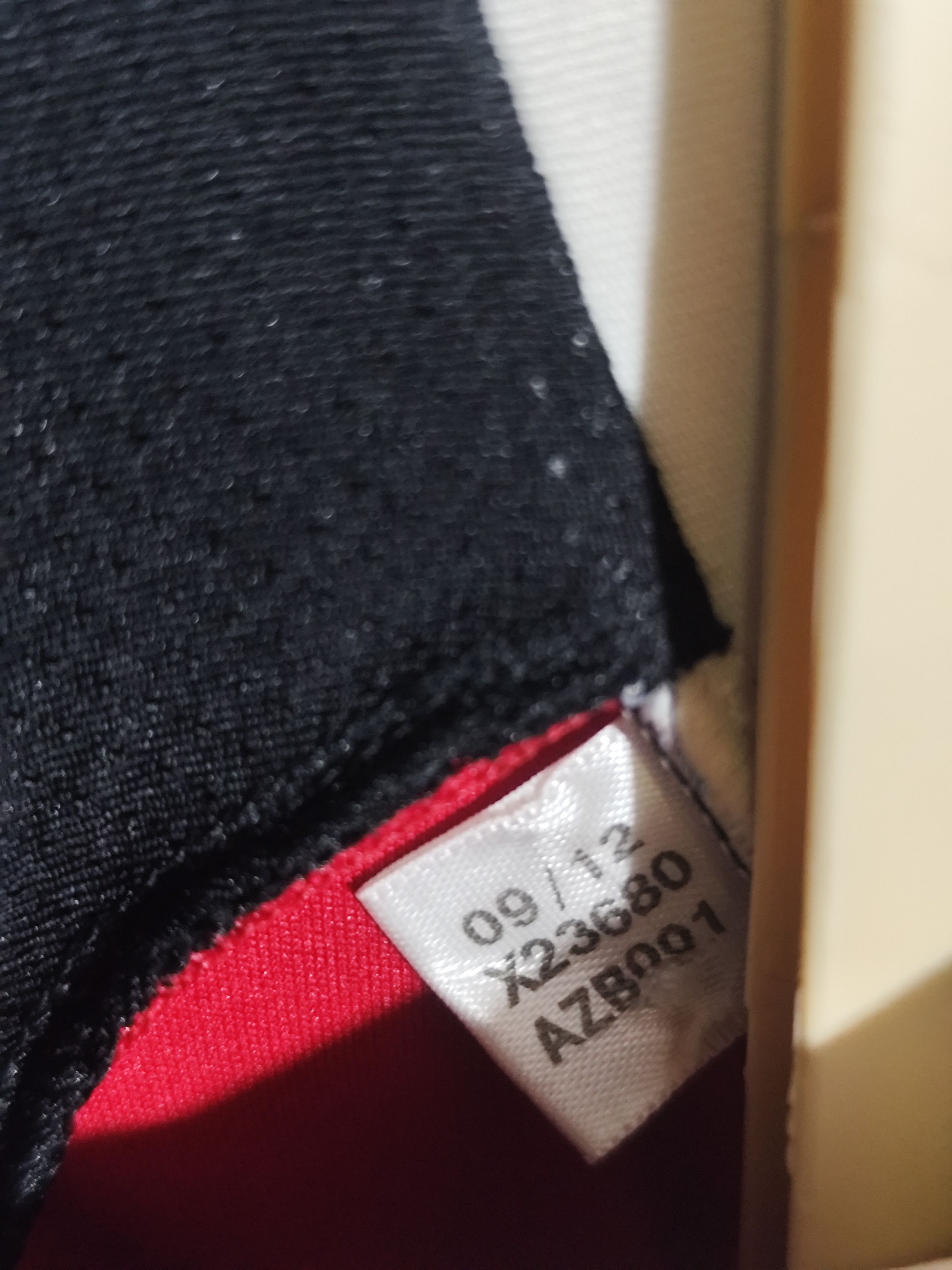Adidas Adidas x AC Milan 2012/2013 #9 Inzaghi Home Jersey Size US S / EU 44-46 / 1 - 12 Thumbnail