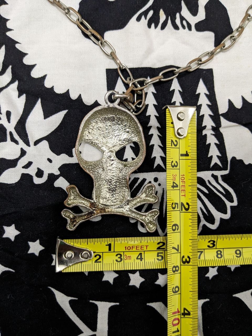 Sterling Silver RARE SKULL AND CROSSBONE SILVER NECKLACE Size ONE SIZE - 3 Thumbnail