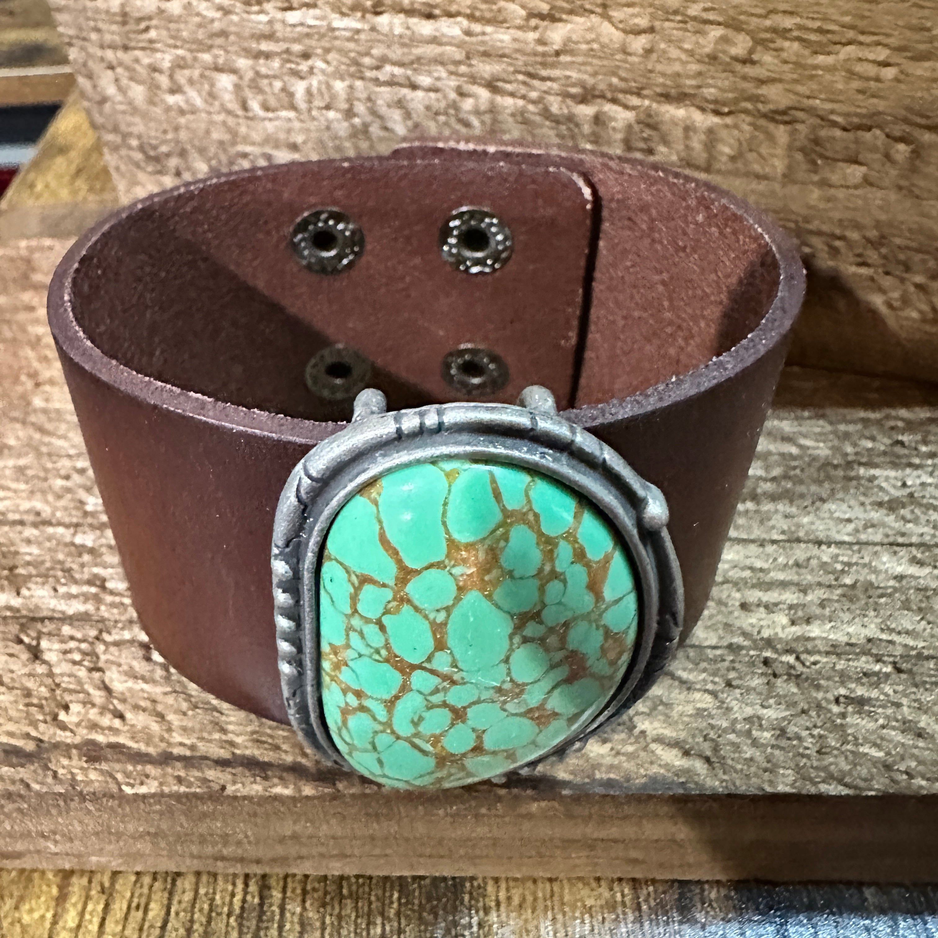 Other Natural Green Stone Dark Brown Leather Cuff Bracelet, Leathe Size ONE SIZE - 2 Thumbnail