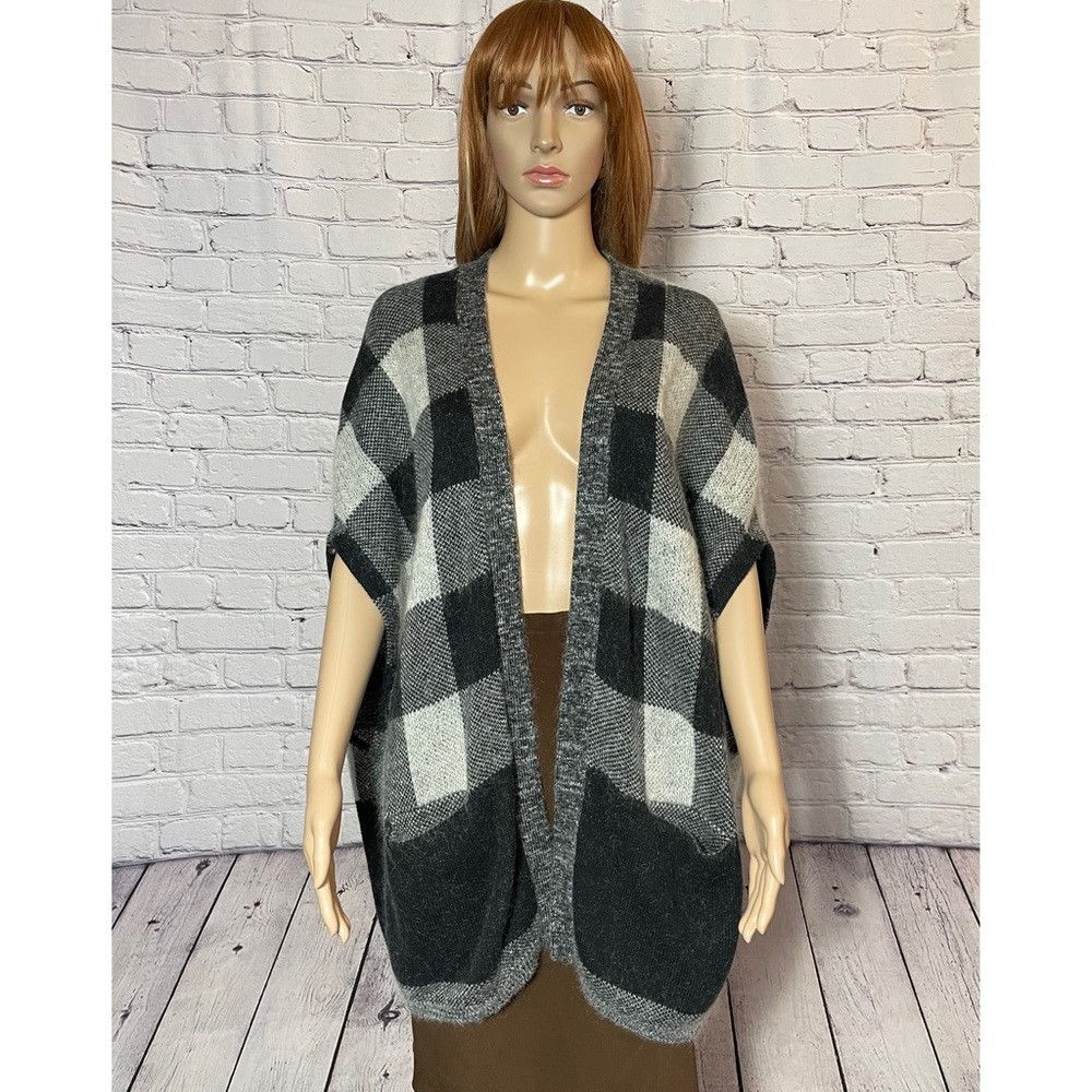 Banana Republic New Banana Republic Plaid Buffalo Sweater Cape Size XS/S Size S / US 4 / IT 40 - 3 Thumbnail