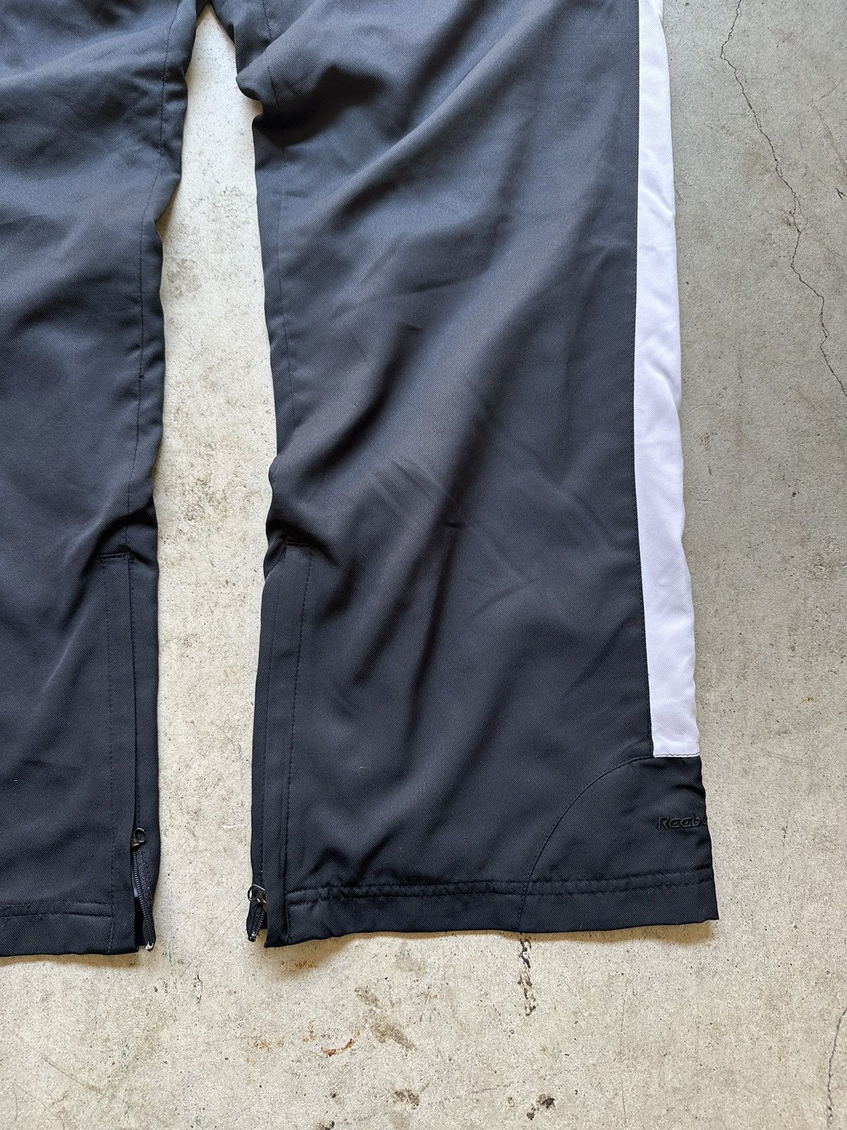 Reebok Vintage Y2K Black Reebok trackpants Size US 28 / EU 44 - 3 Thumbnail