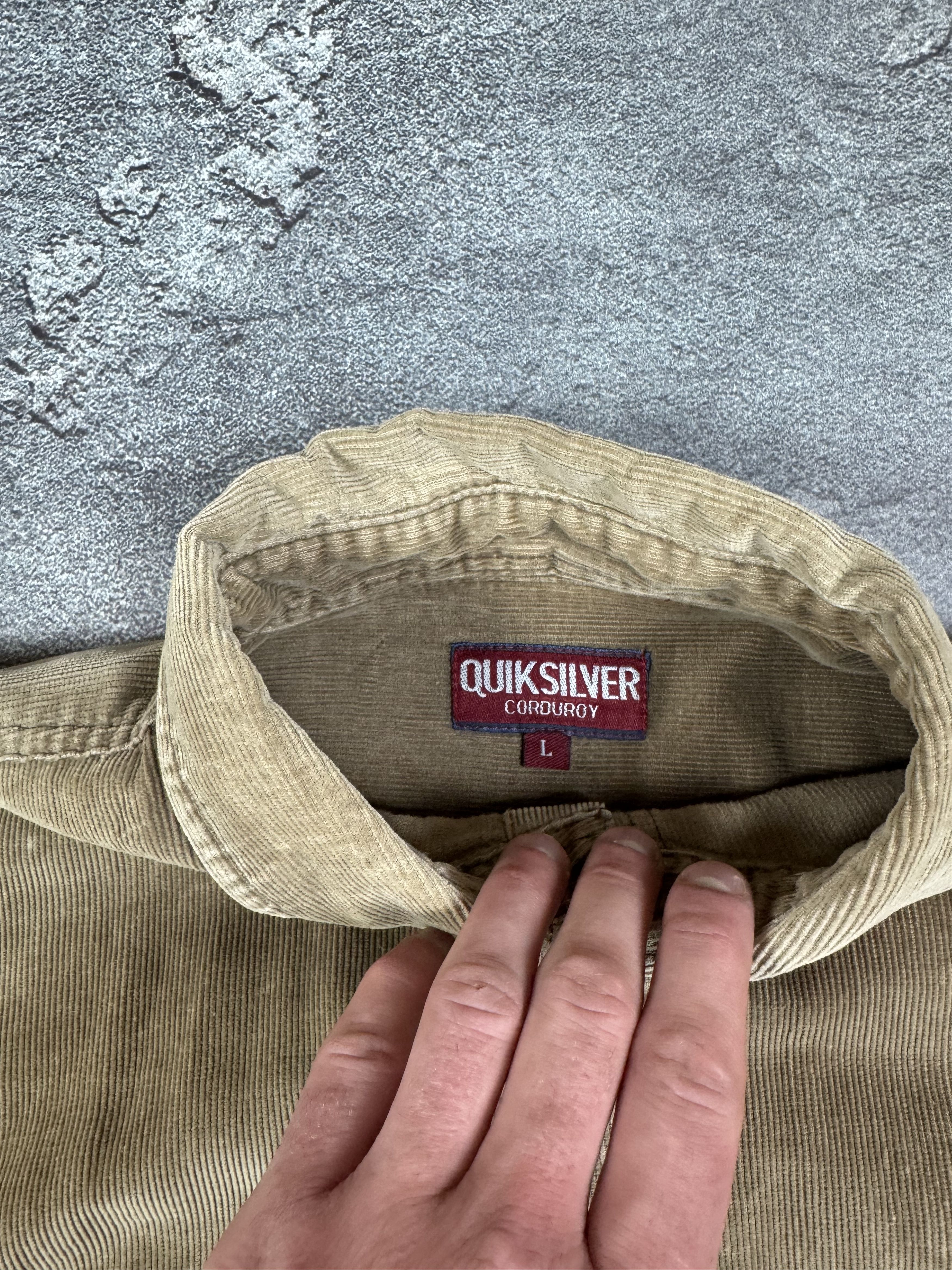 If Six Was Nine Quiksilver Corduroy Button Shirt Long Sleeve Size L Surf Size US L / EU 52-54 / 3 - 4 Thumbnail