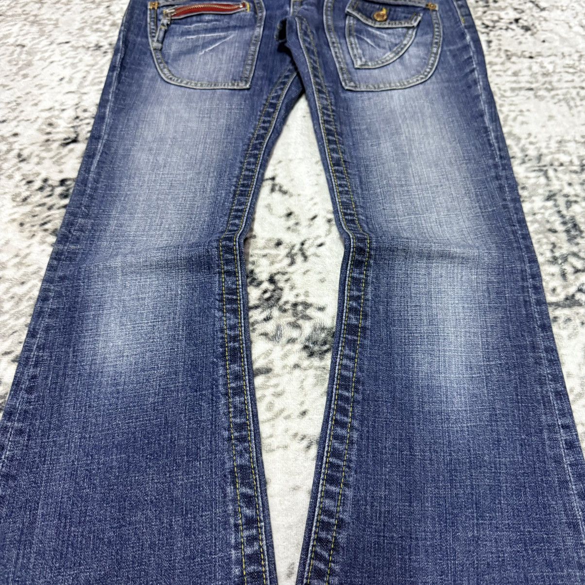 Japanese Brand Dear Heart Japan Bush Pocket Low Rise Flared Jeans Size 28" / US 6 / IT 42 - 6 Thumbnail