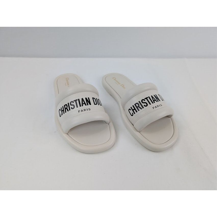Dior o1rshd1 Every-D Embossed Lambskin Slide Sandal in Off White Size US 7 / EU 40 - 6 Thumbnail