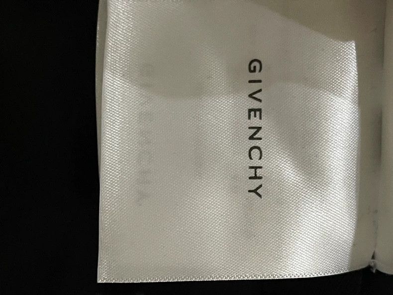 Givenchy Givenchy Wool coat, size 178, 145 pounds, fits well Size US M / EU 48-50 / 2 - 5 Thumbnail