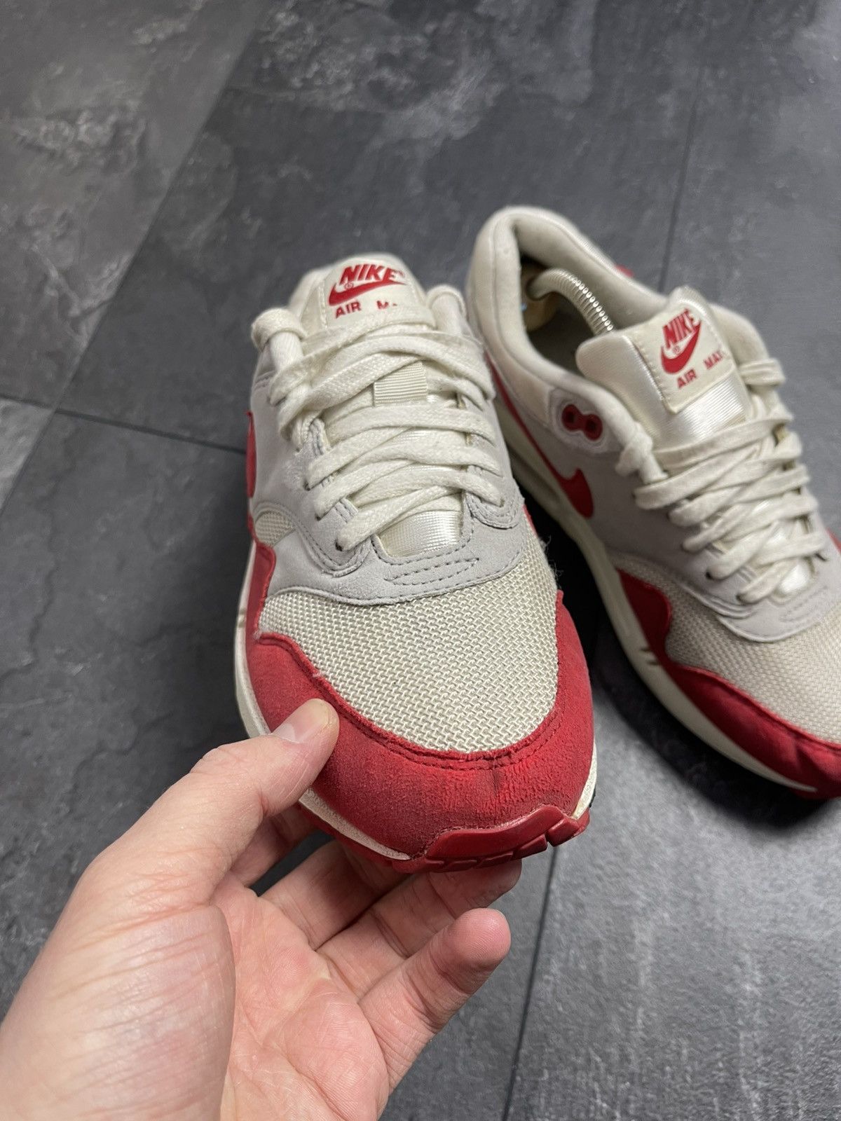 Nike × Streetwear × Vintage Nike Air Max 1 OG Red White Grey Black 2012 Mens Size US 7 / EU 40 - 6 Thumbnail