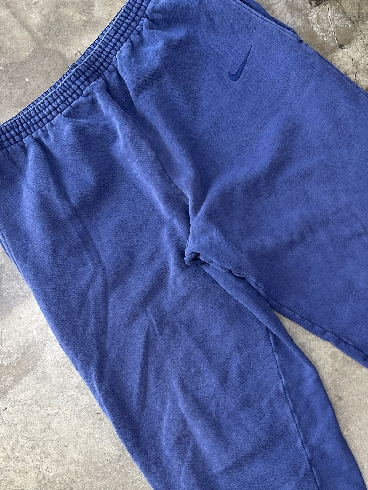 Nike Vintage Nike Sweatpants Jogger MiUSA Navy Large Size US 34 / EU 50 - 1 Thumbnail