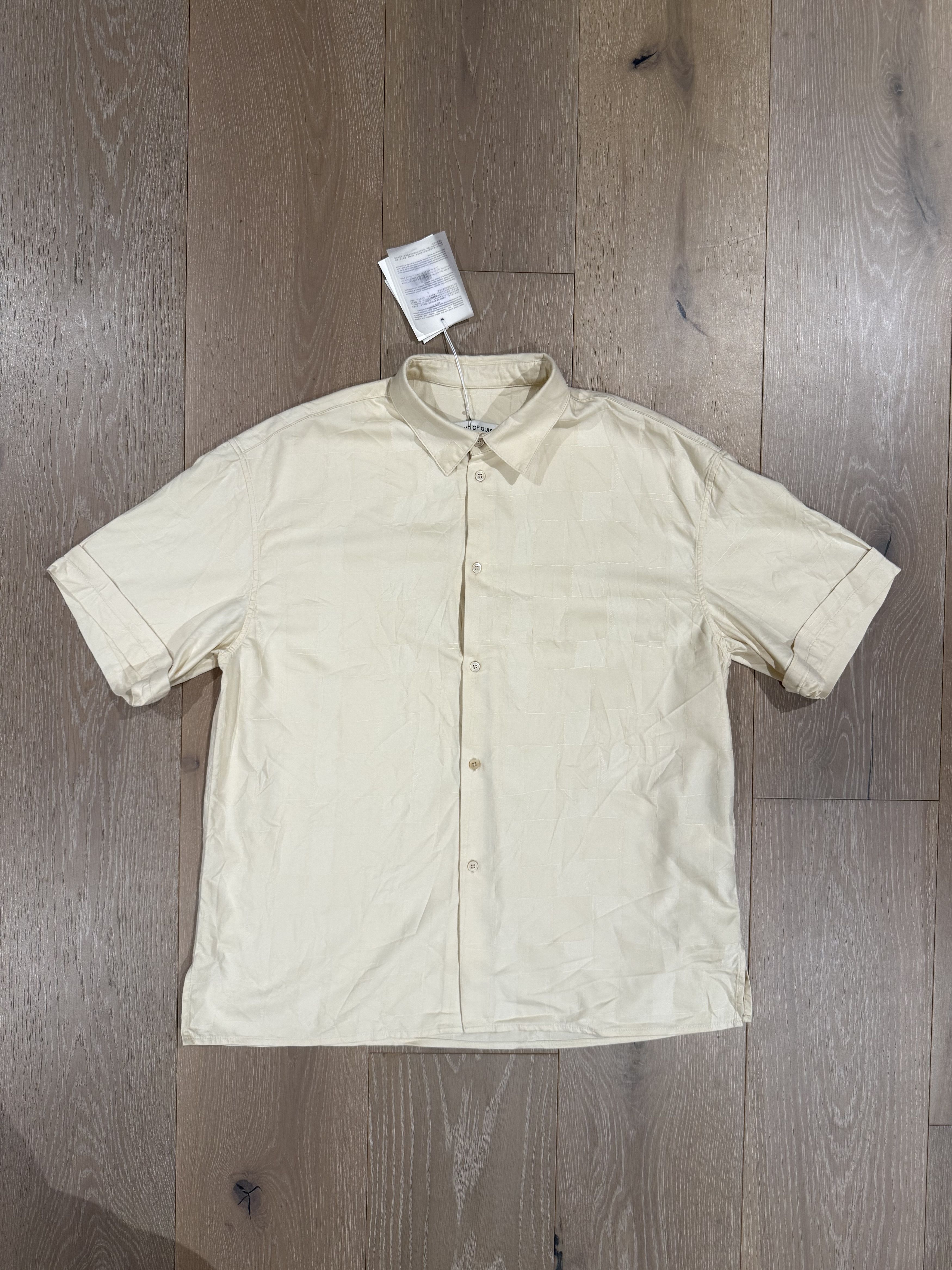 A Kind Of Guise 💚 SS24 A Kind Of Guise Elio Shirt Cubed Ivory Large NEW Size US L / EU 52-54 / 3 - 8 Thumbnail