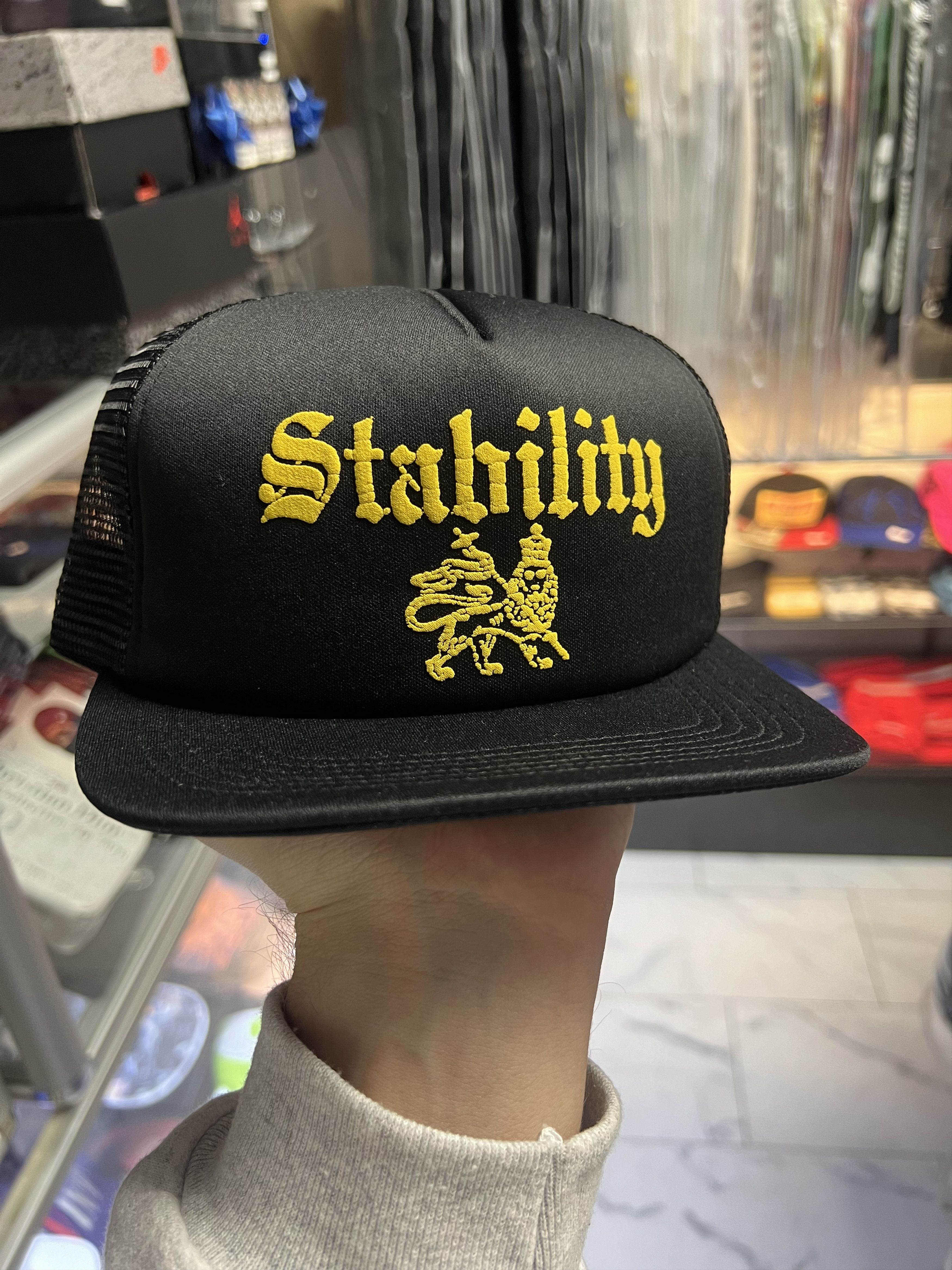 帽子 supreme KANGOL Ventair Logo 504 BLACK Supreme Kangol Ventair Logo 504 (SS22) - $78