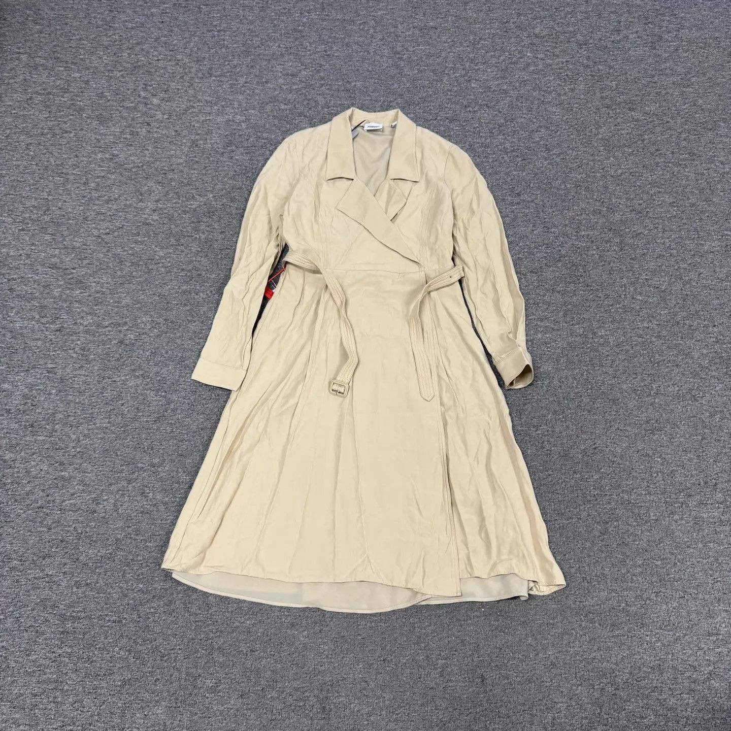 Burberry Burberry Beige Tie Waist Long Trench Coat UK6 99 New Size XS / US 0-2 / IT 36-38 - 1 Thumbnail