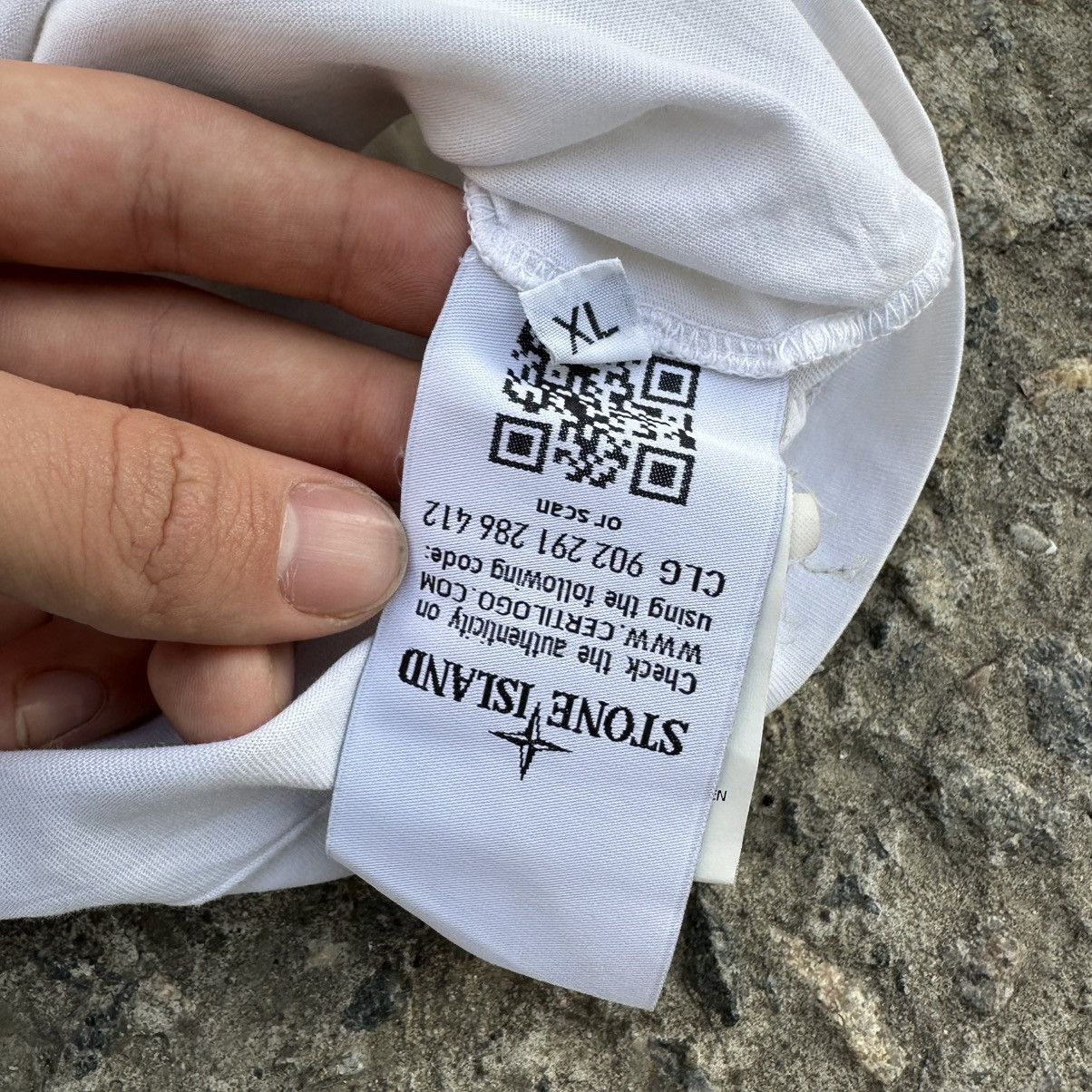Stone Island Luxury Stone Island T-shirts Big Logo Used Y2K 00s USA Size US L / EU 52-54 / 3 - 8 Thumbnail